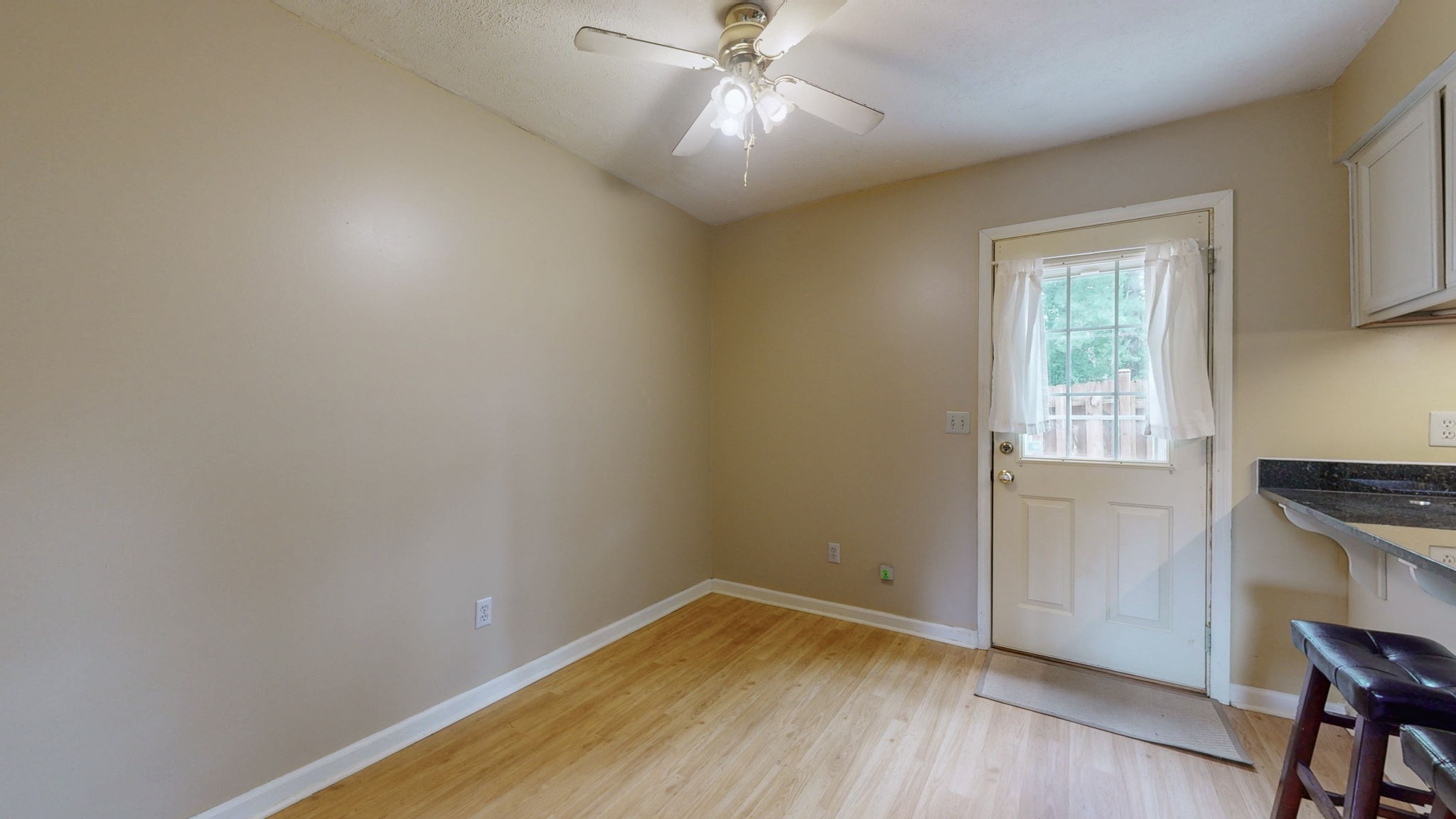 102 Thistle Ln Property Photo 16