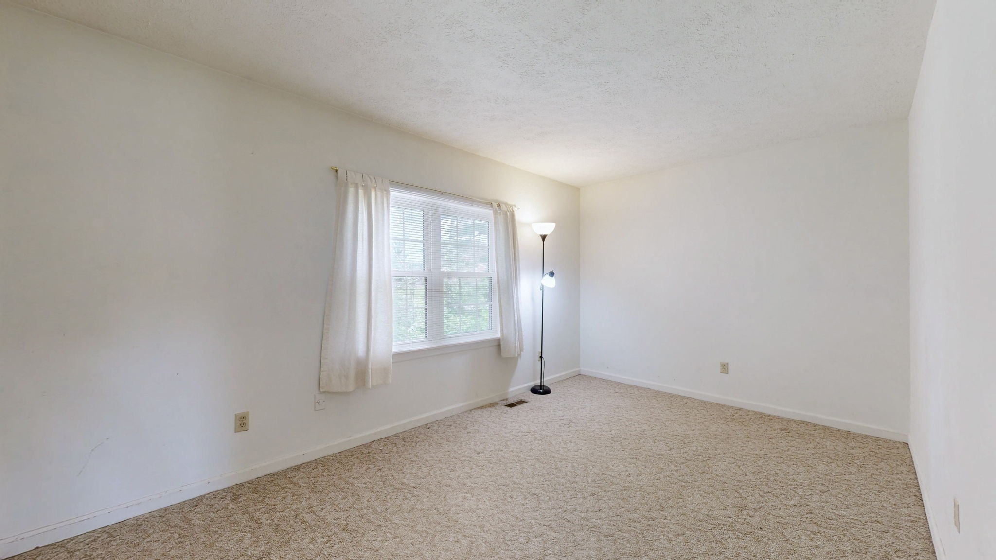 102 Thistle Ln Property Photo 26