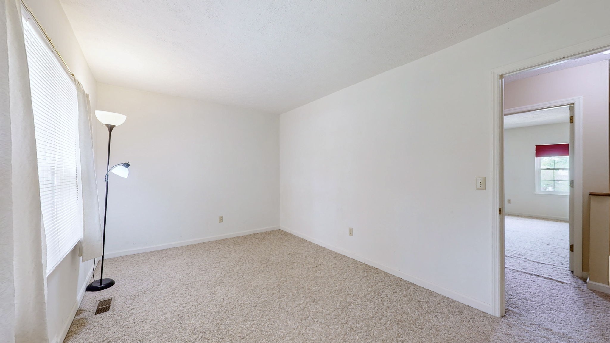 102 Thistle Ln Property Photo 28
