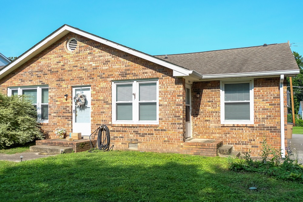 2804 Valley Rd Property Photo 1