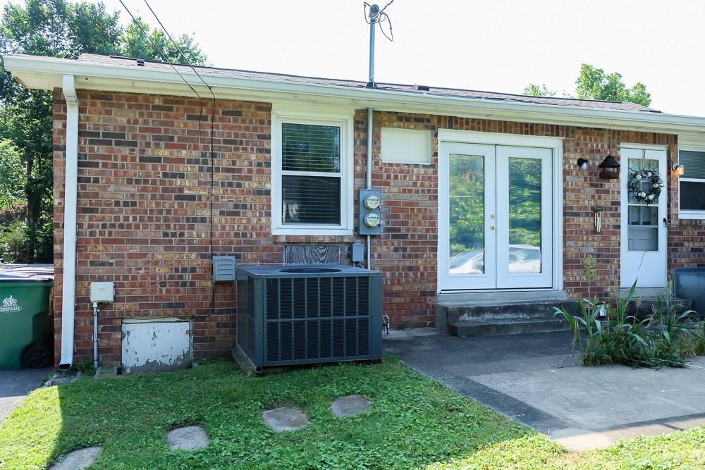2804 Valley Rd Property Photo 3