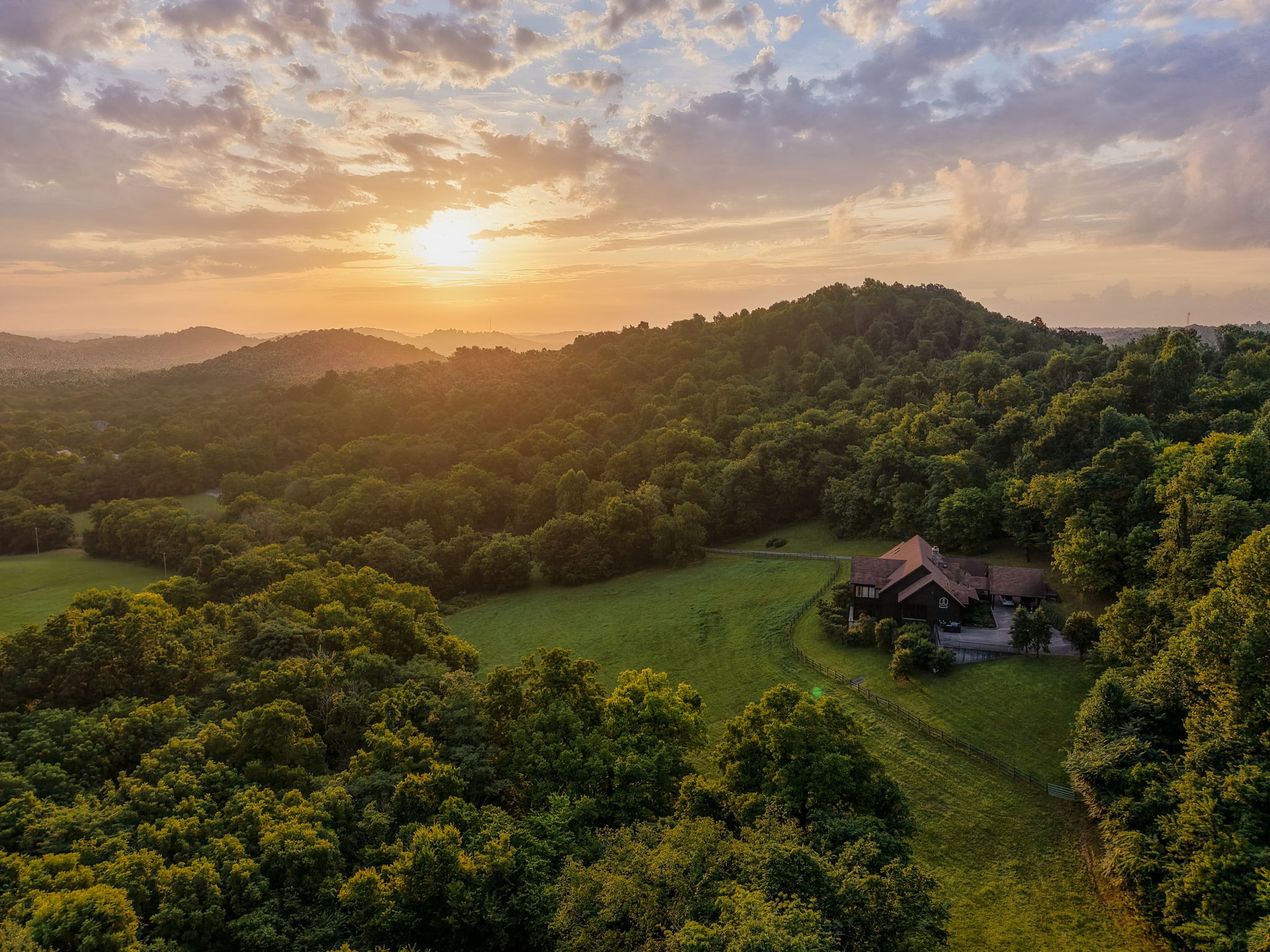 391 Bluestocking Hollow Rd Property Photo 2