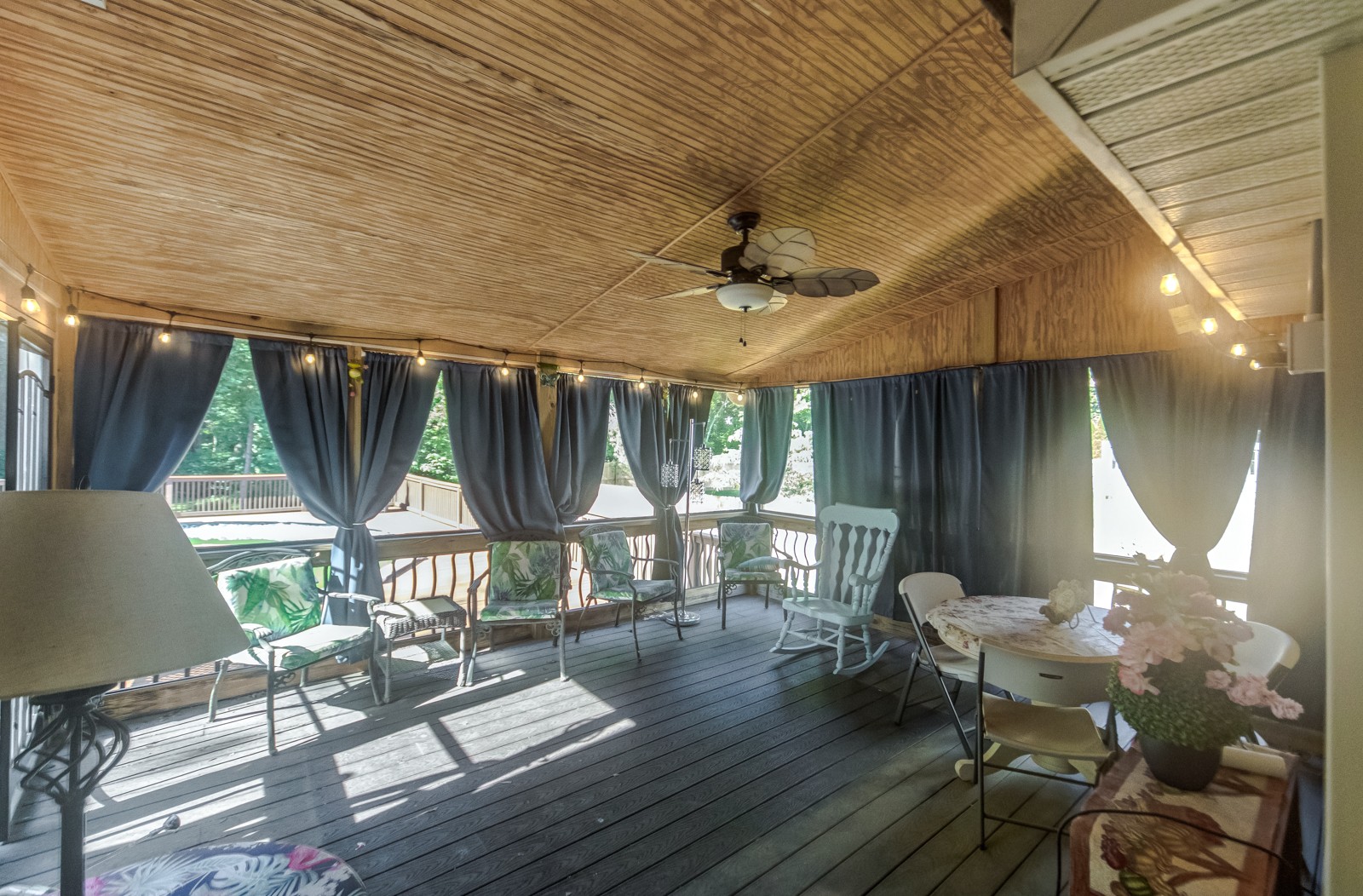 300 Artesa Dr Property Photo 19