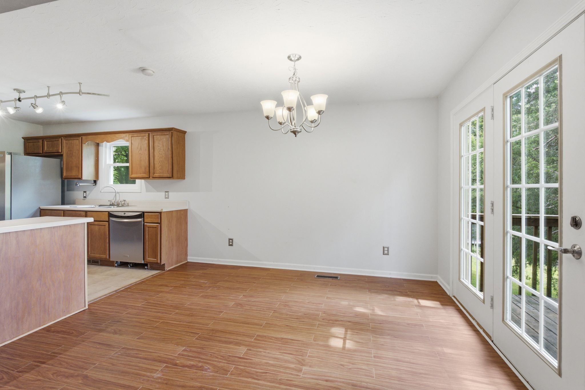 1208 Jason Cir Property Photo 11