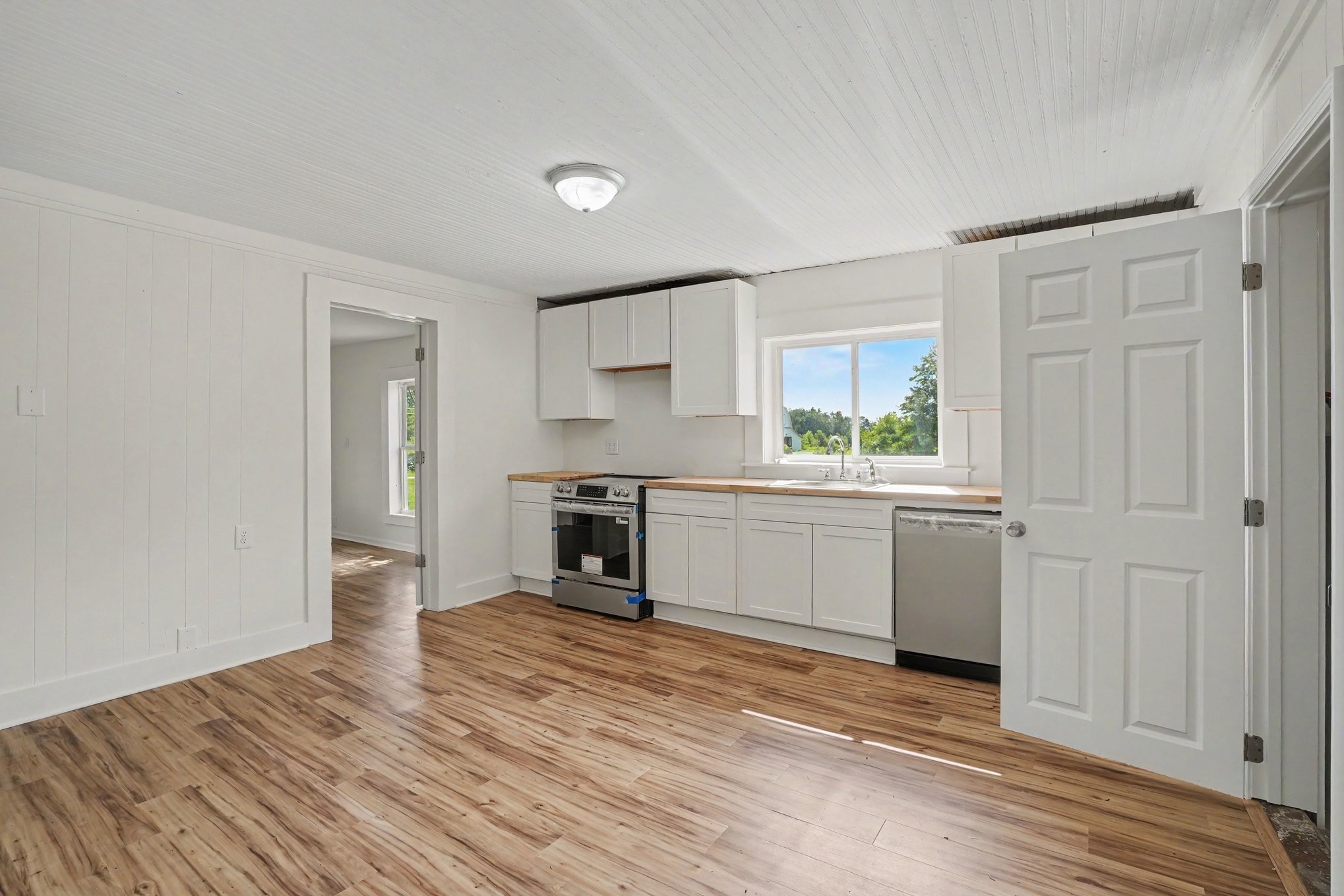 301 Bob Perry Rd Property Photo 10