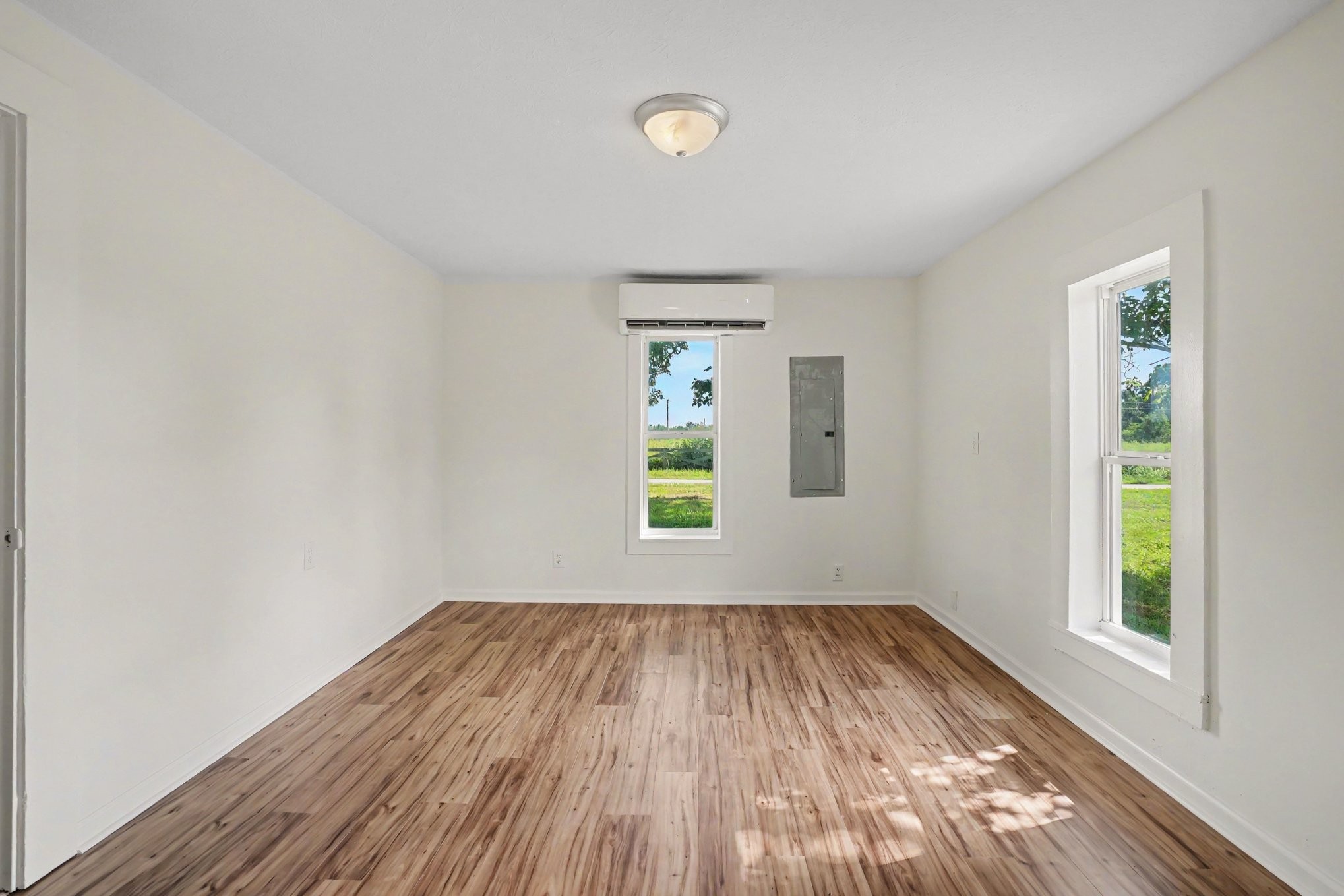 301 Bob Perry Rd Property Photo 14