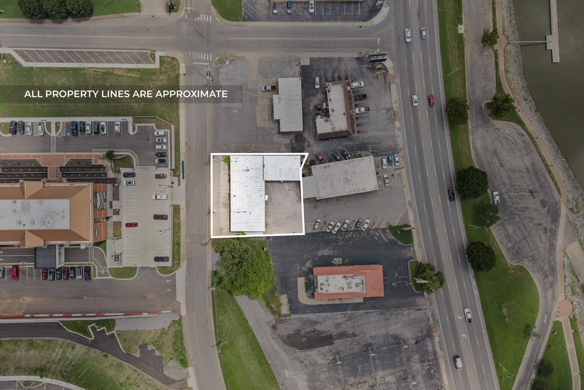420 N Spring Street Property Photo 4