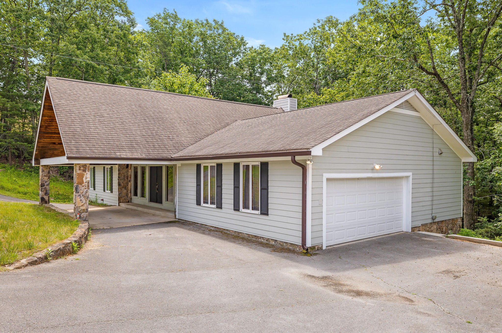 2040 Rock Bluff Road