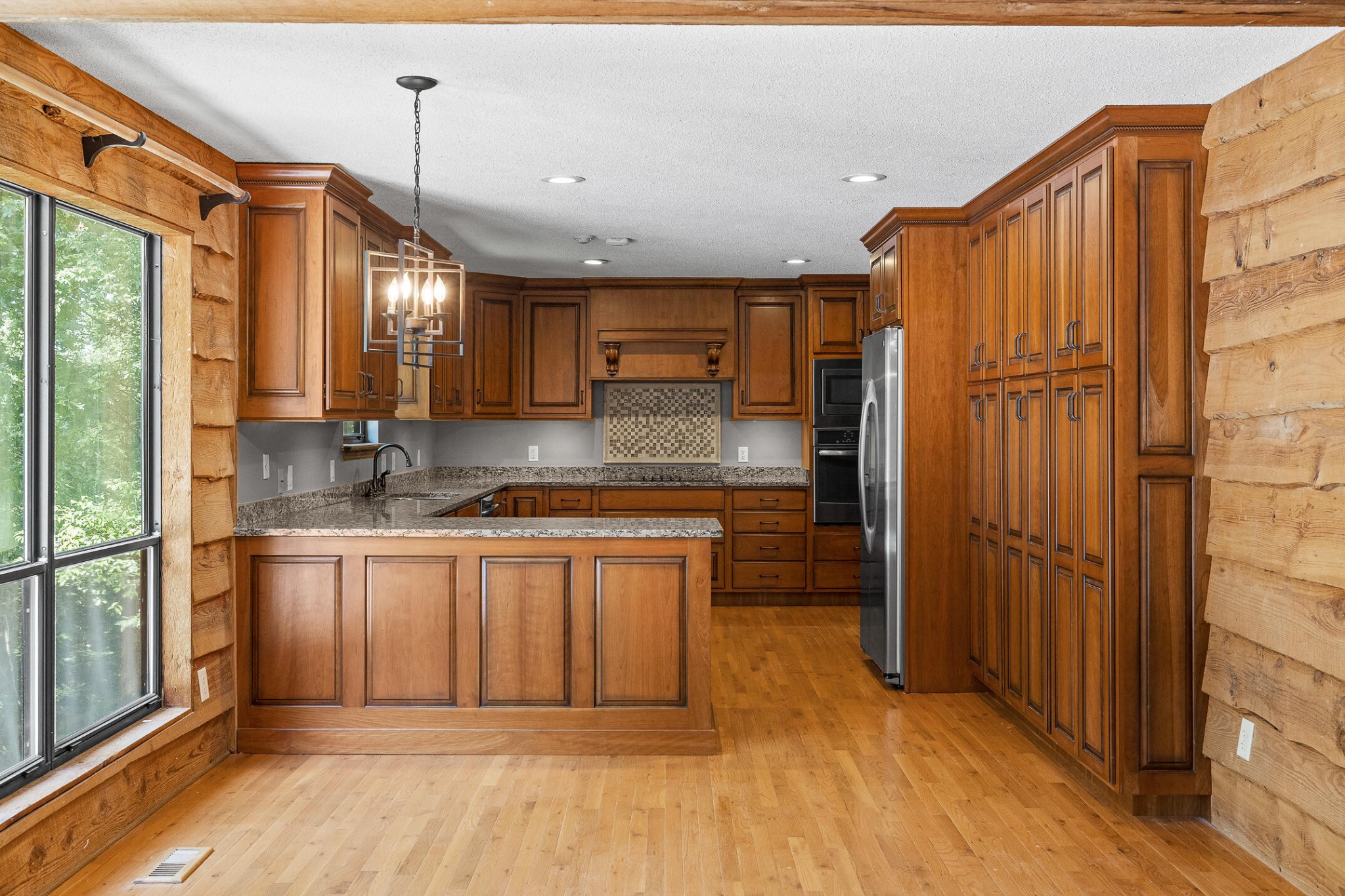 2040 Rock Bluff Road Property Photo 2