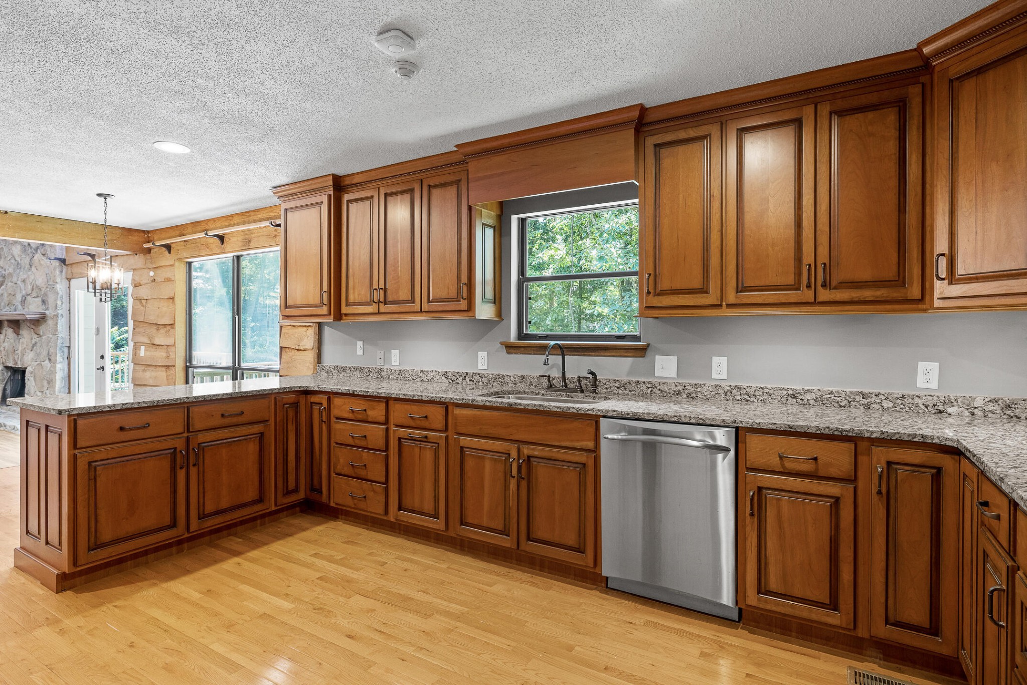 2040 Rock Bluff Road Property Photo 4