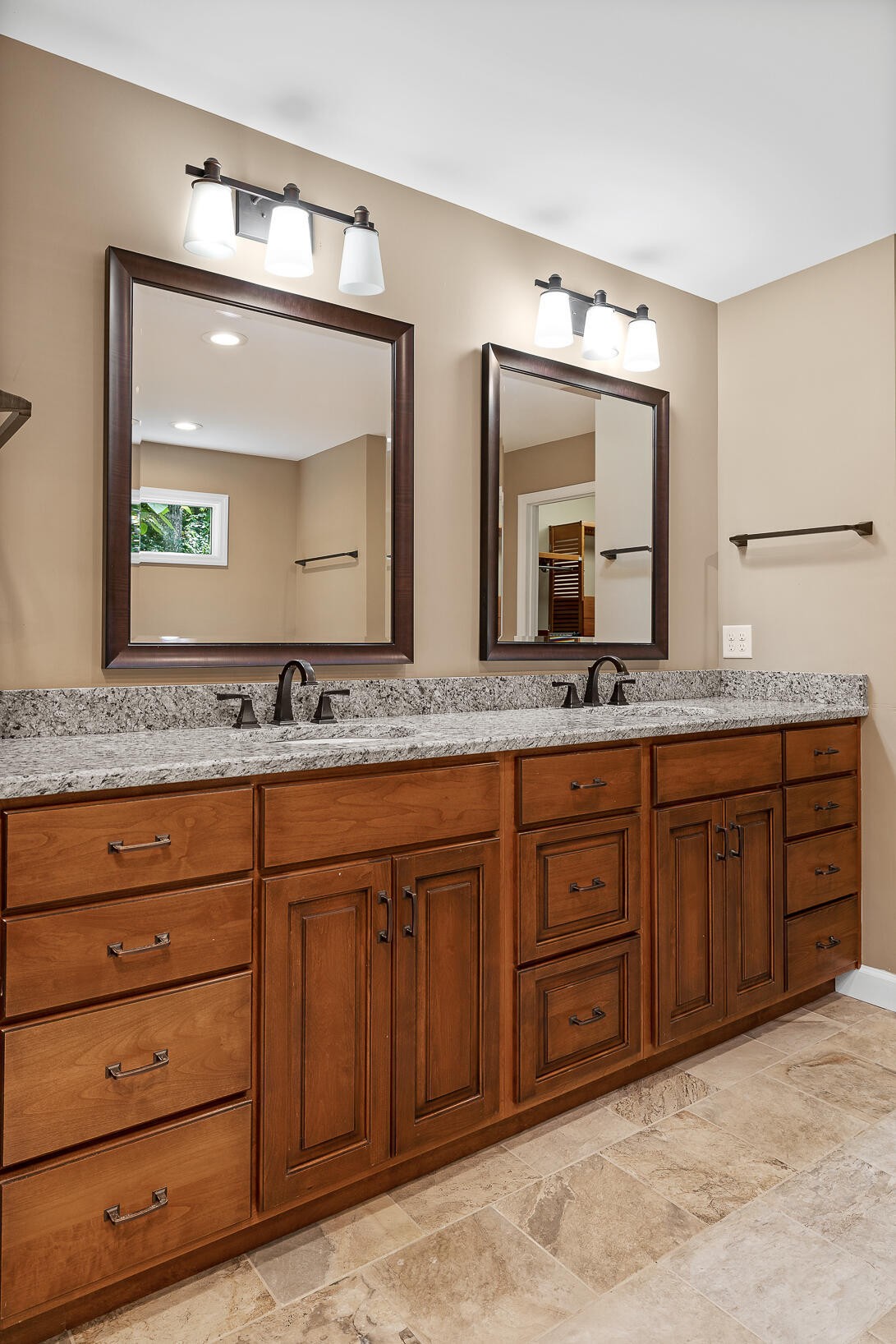 2040 Rock Bluff Road Property Photo 15