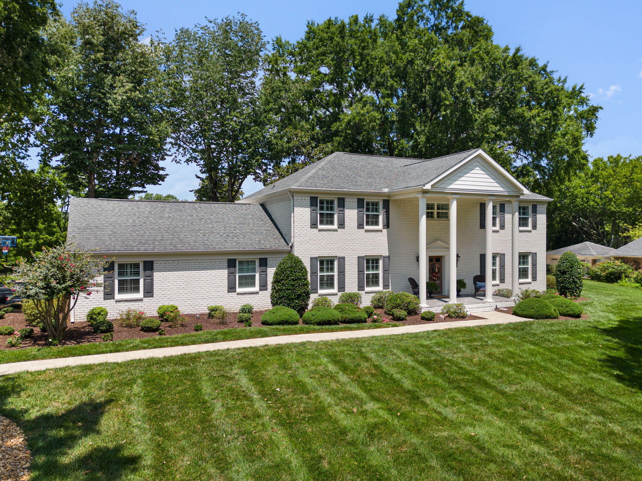 2235 Harris Circle, Nw Property Photo 1