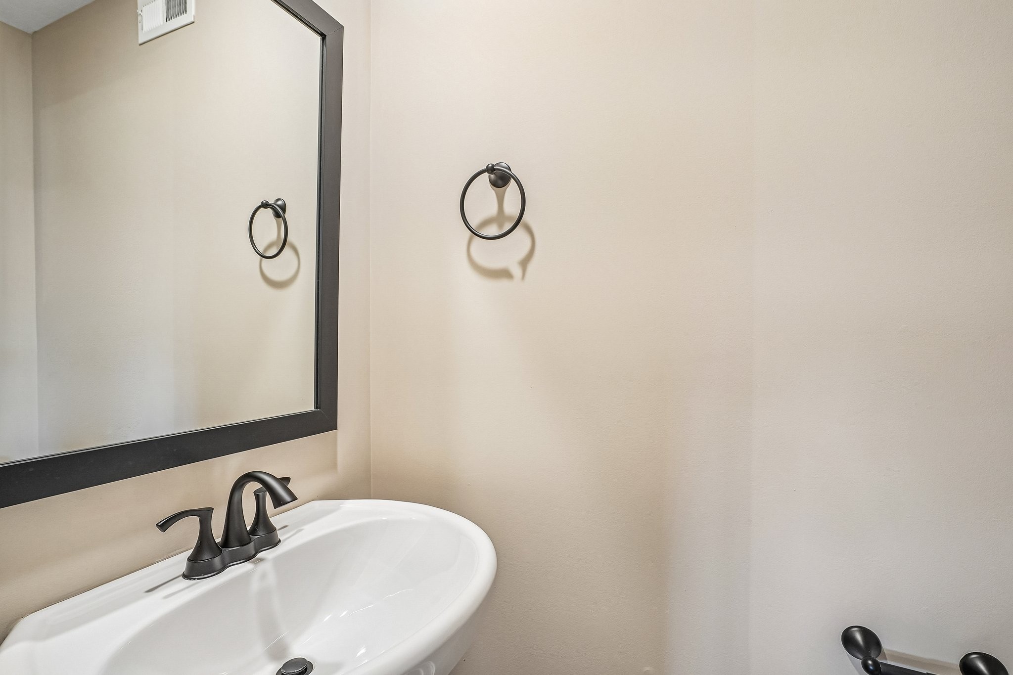 181 Ardell Dr Property Photo 24