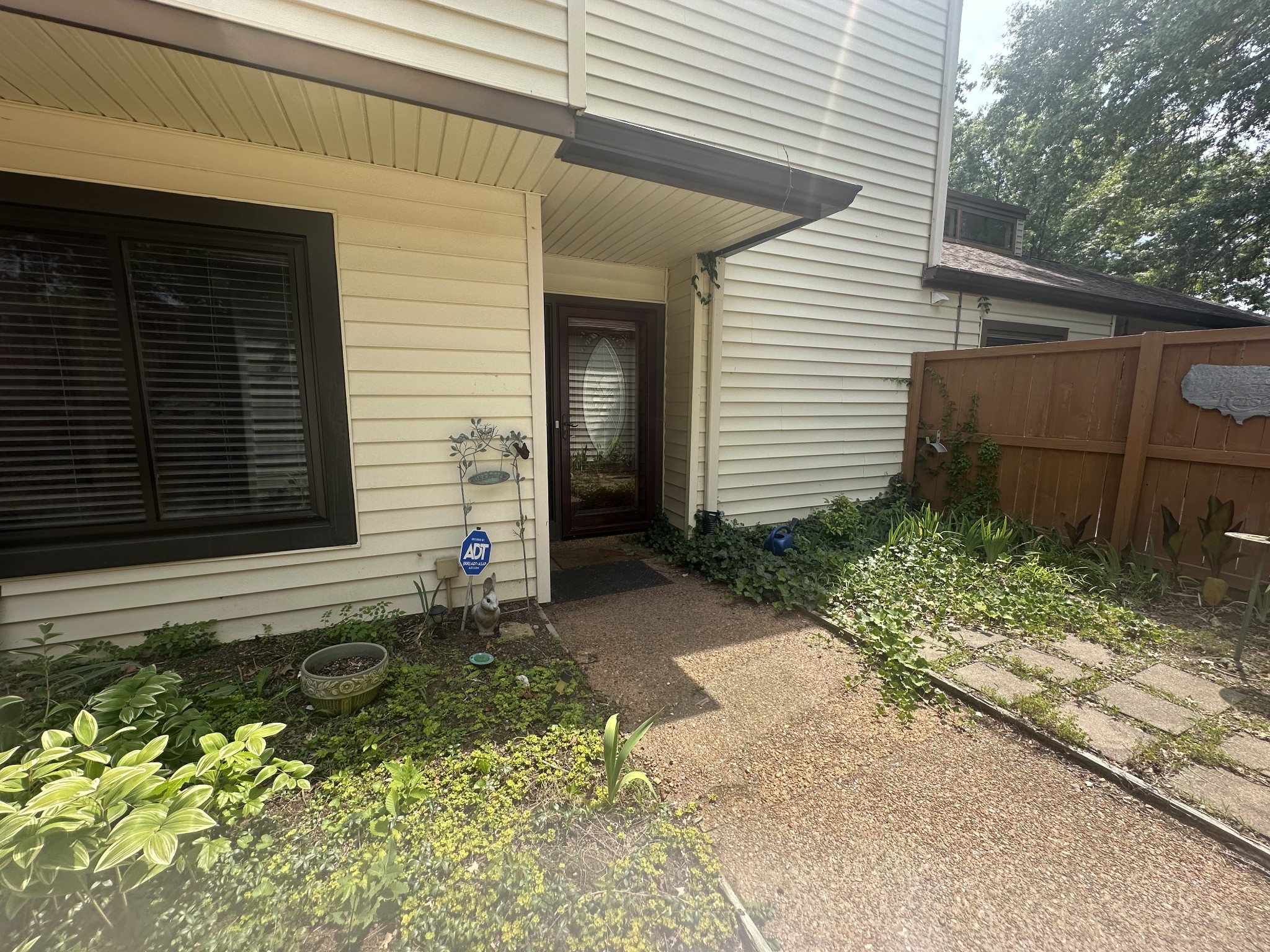 4838 Club Dr Property Photo 1