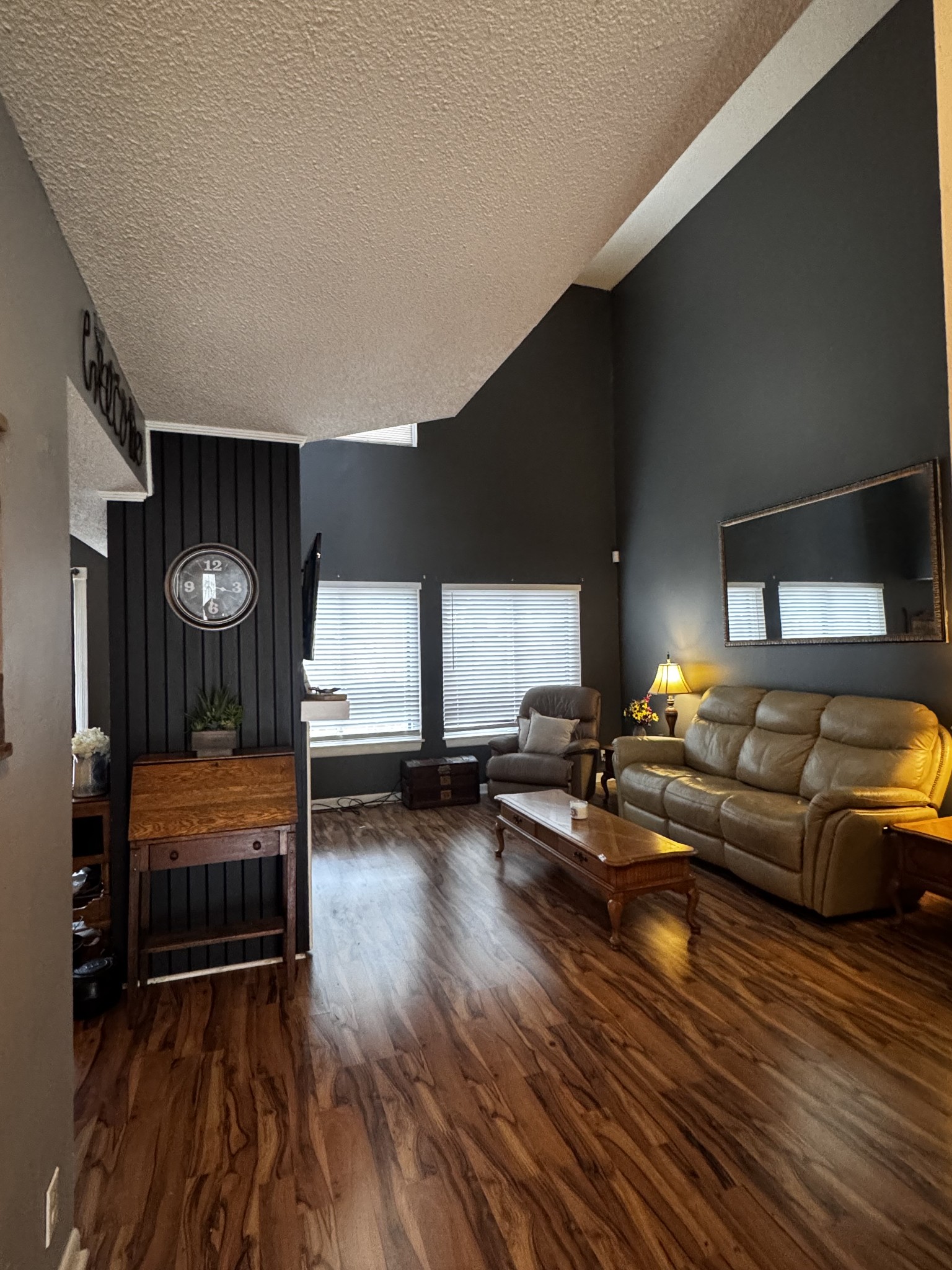 4838 Club Dr Property Photo 1