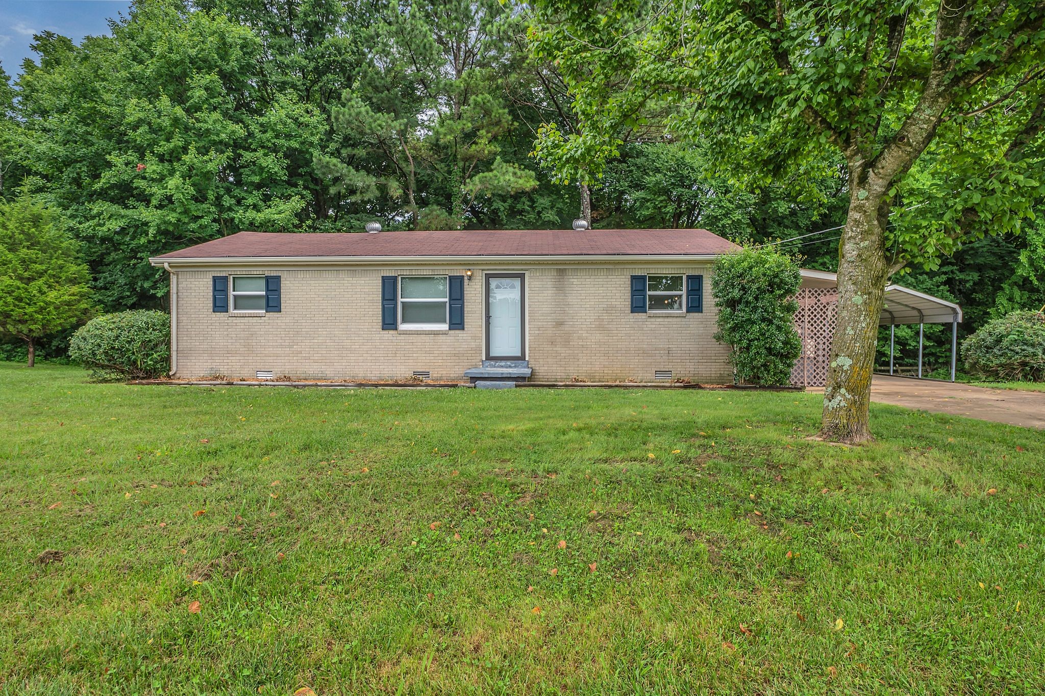 2255 Rose Hill Rd Property Photo 1