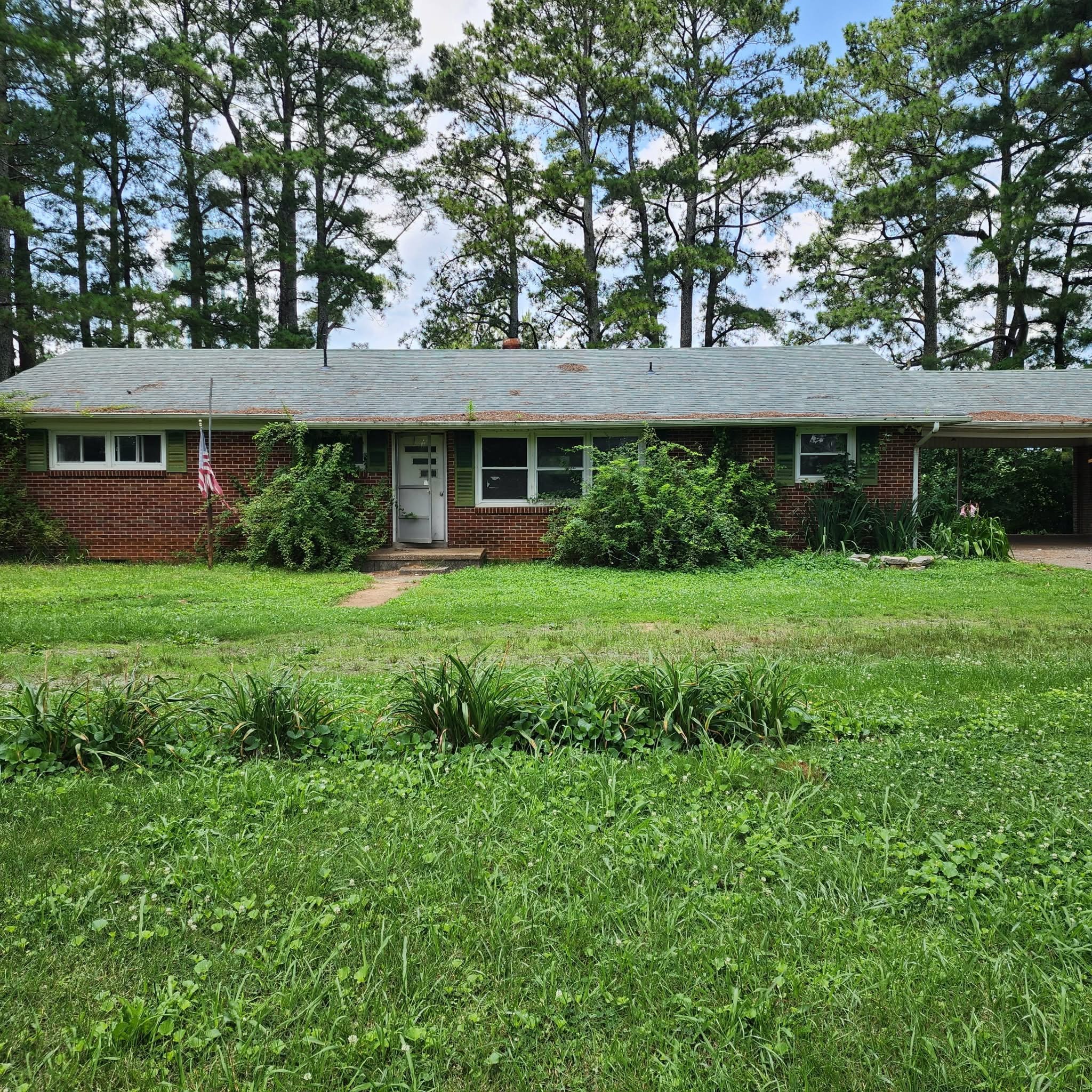 1202 North Main St Property Photo 1