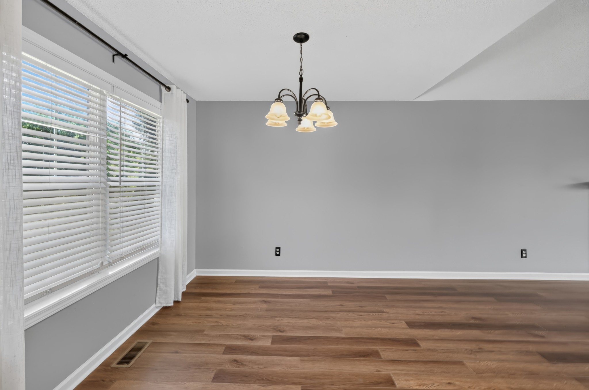 2029 Copper Kettle Cir Property Photo 14