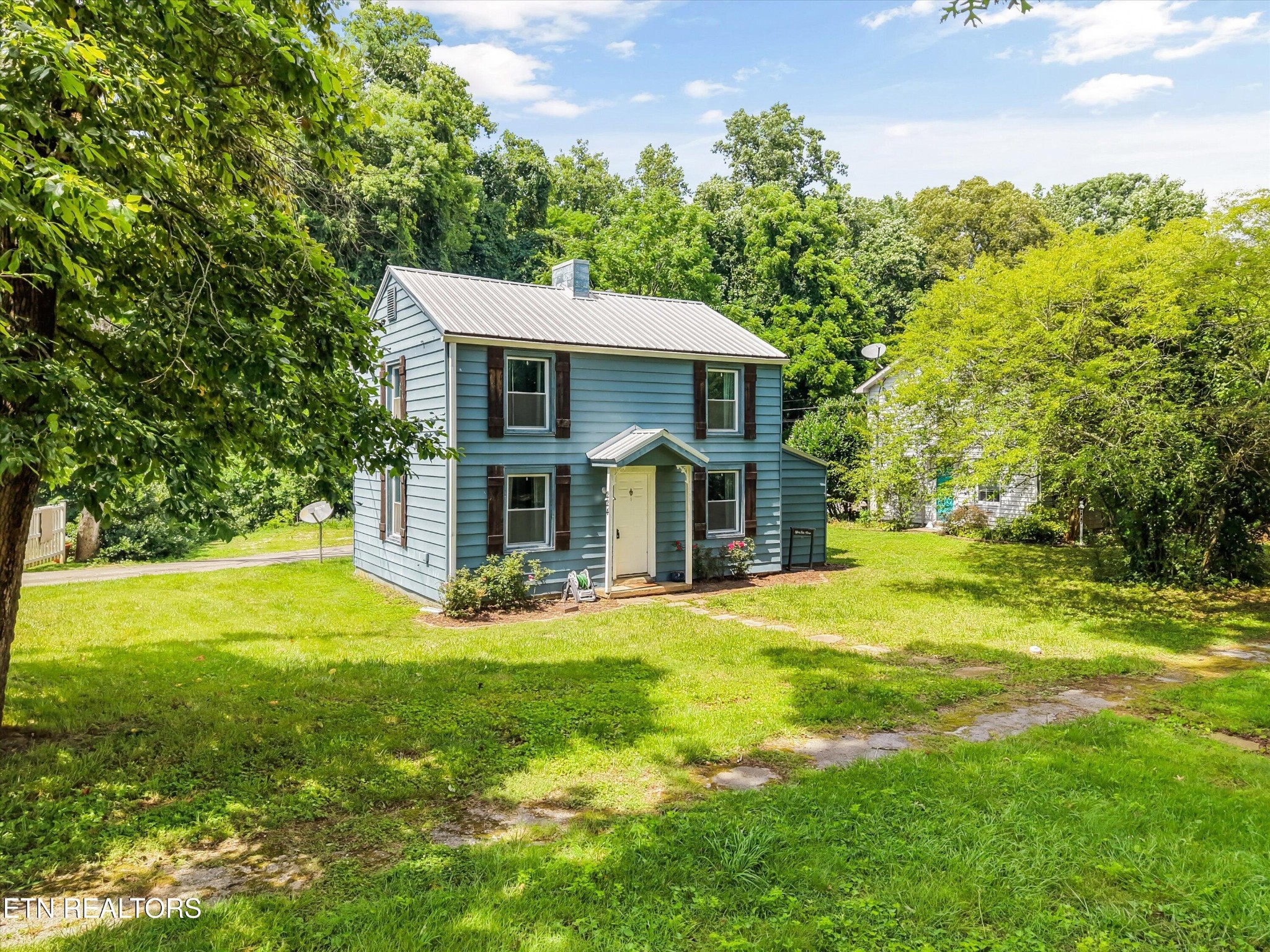 224 Oak Rd Property Photo 1