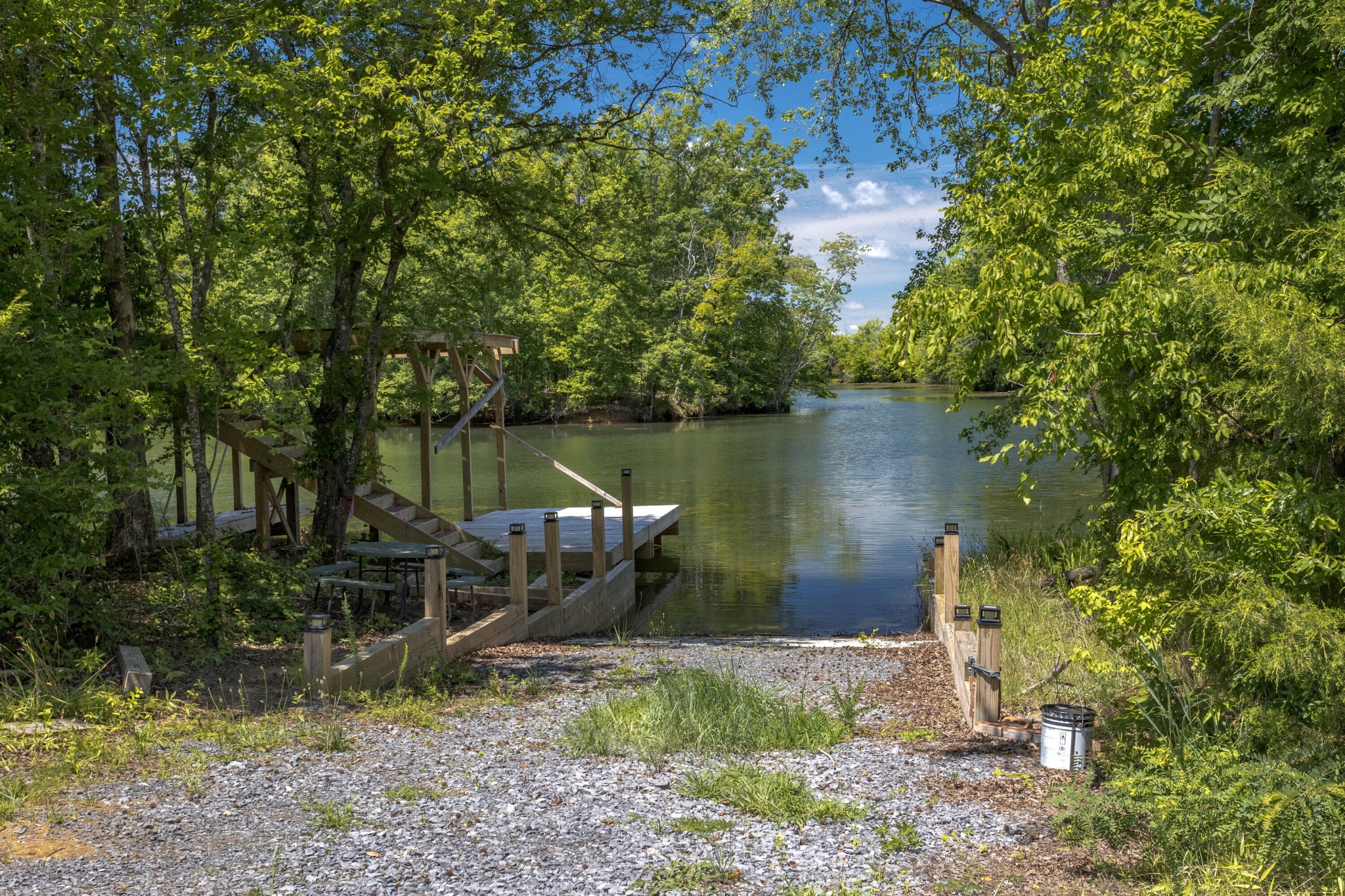 882 Lower River Road Property Photo 9
