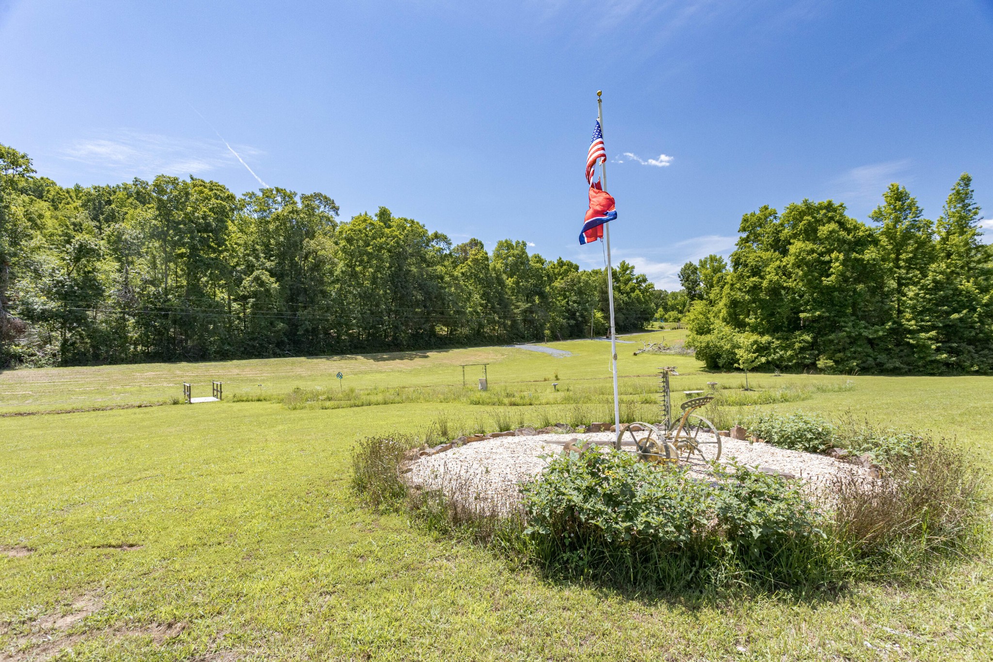 882 Lower River Road Property Photo 12