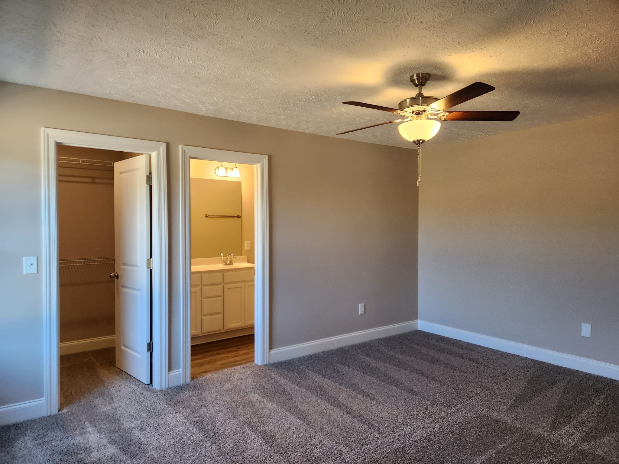 3009 Upstream Road Property Photo 10