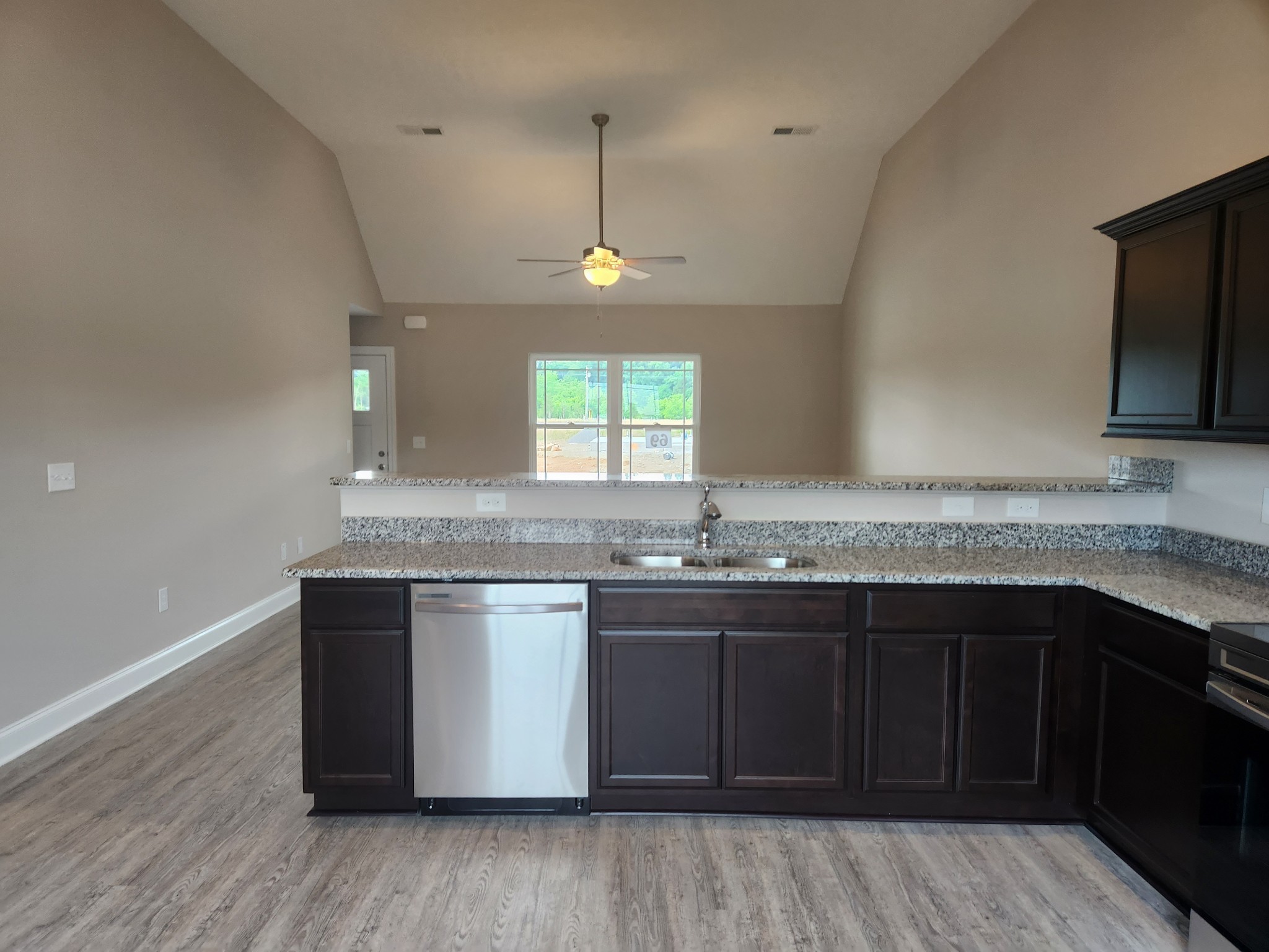 3009 Upstream Road Property Photo 24