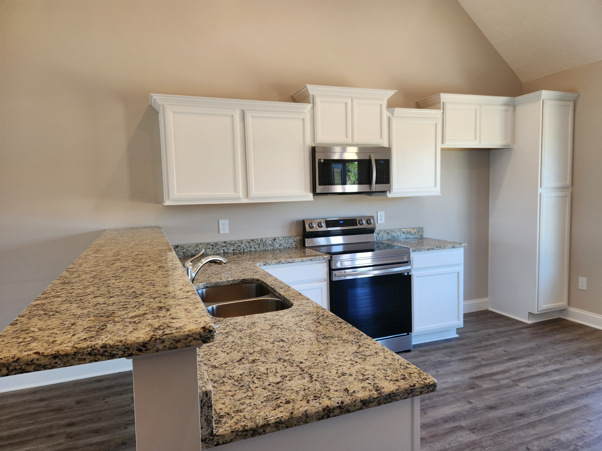 3009 Upstream Road Property Photo 42
