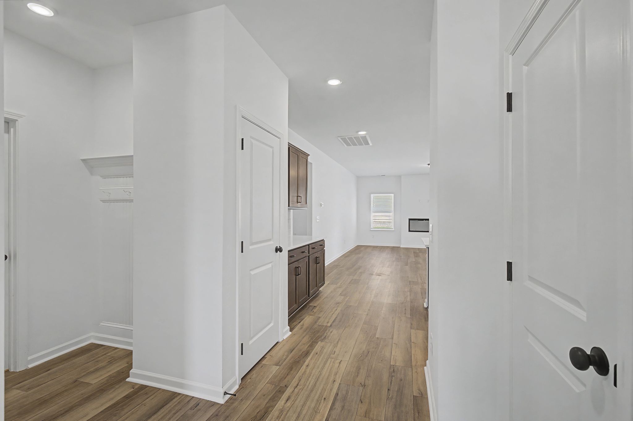 405 Blackjack Oak Ct Property Photo 4