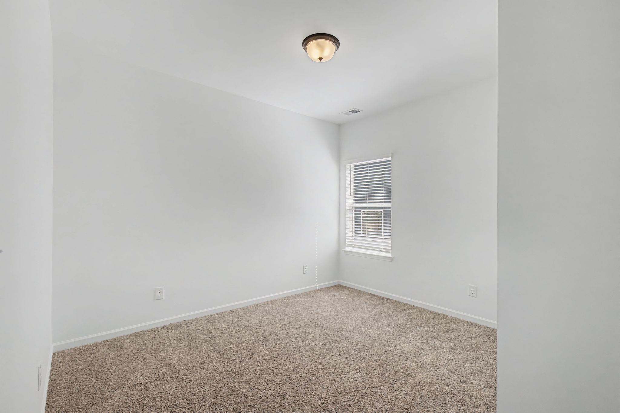 405 Blackjack Oak Ct Property Photo 17