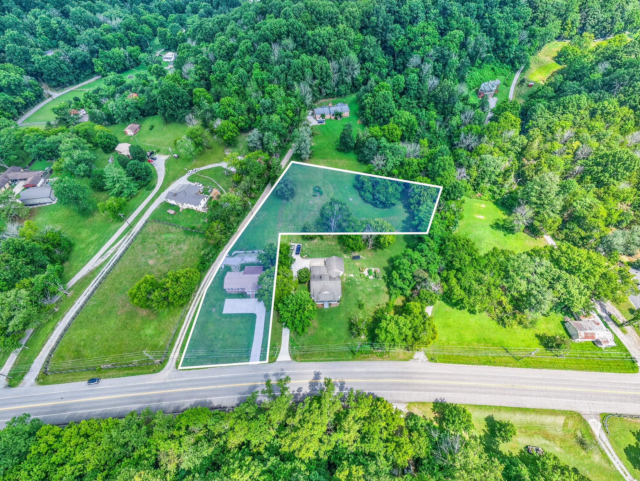 4218 Long Hollow Pike Property Photo 2
