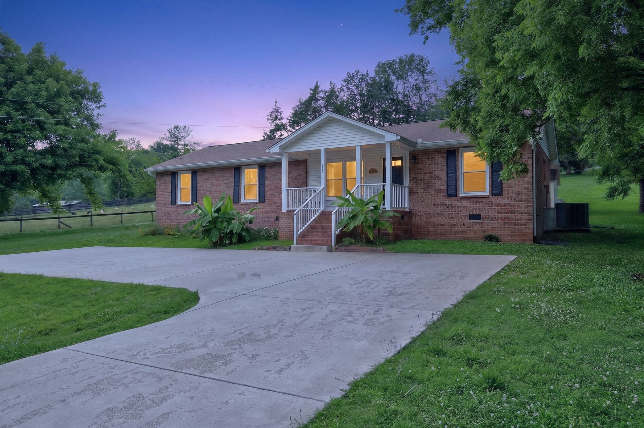 4218 Long Hollow Pike Property Photo 5