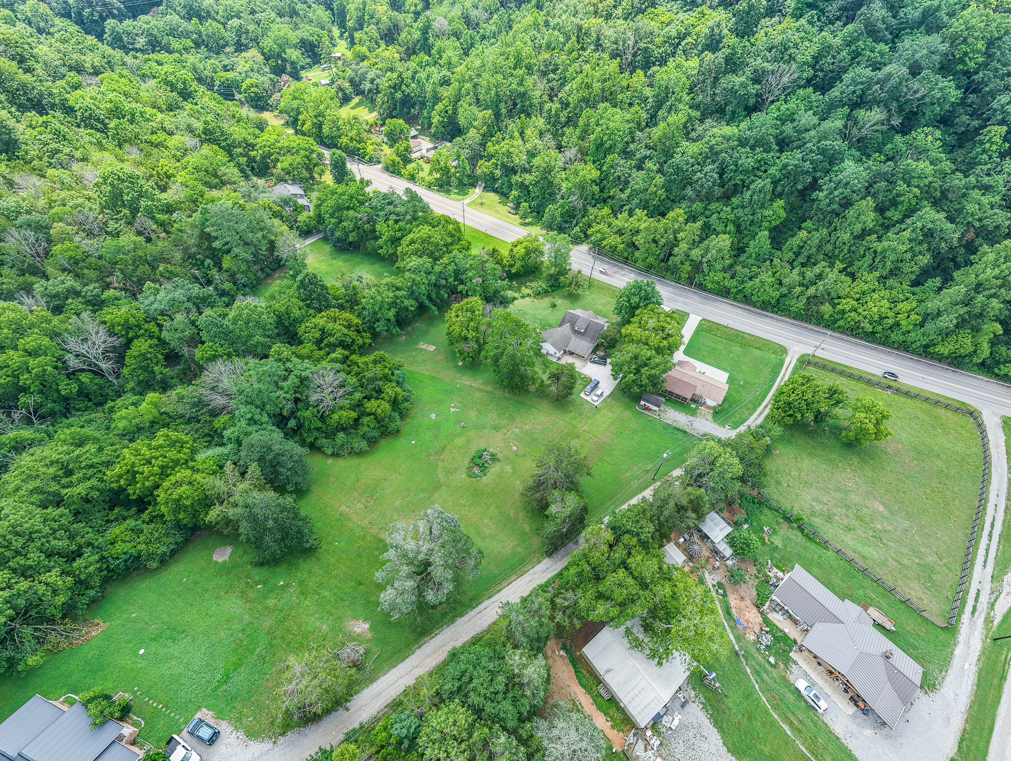 4218 Long Hollow Pike Property Photo 7
