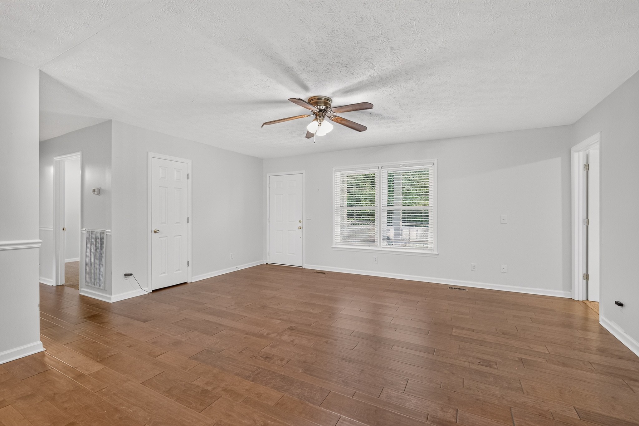 4218 Long Hollow Pike Property Photo 17