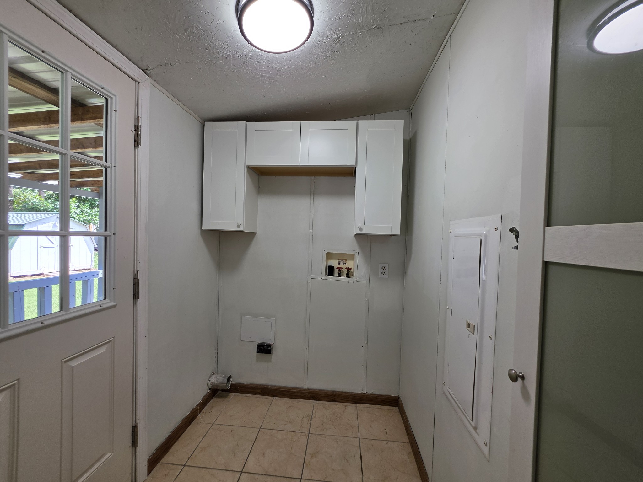 1361 Lakeshore Dr Property Photo 15