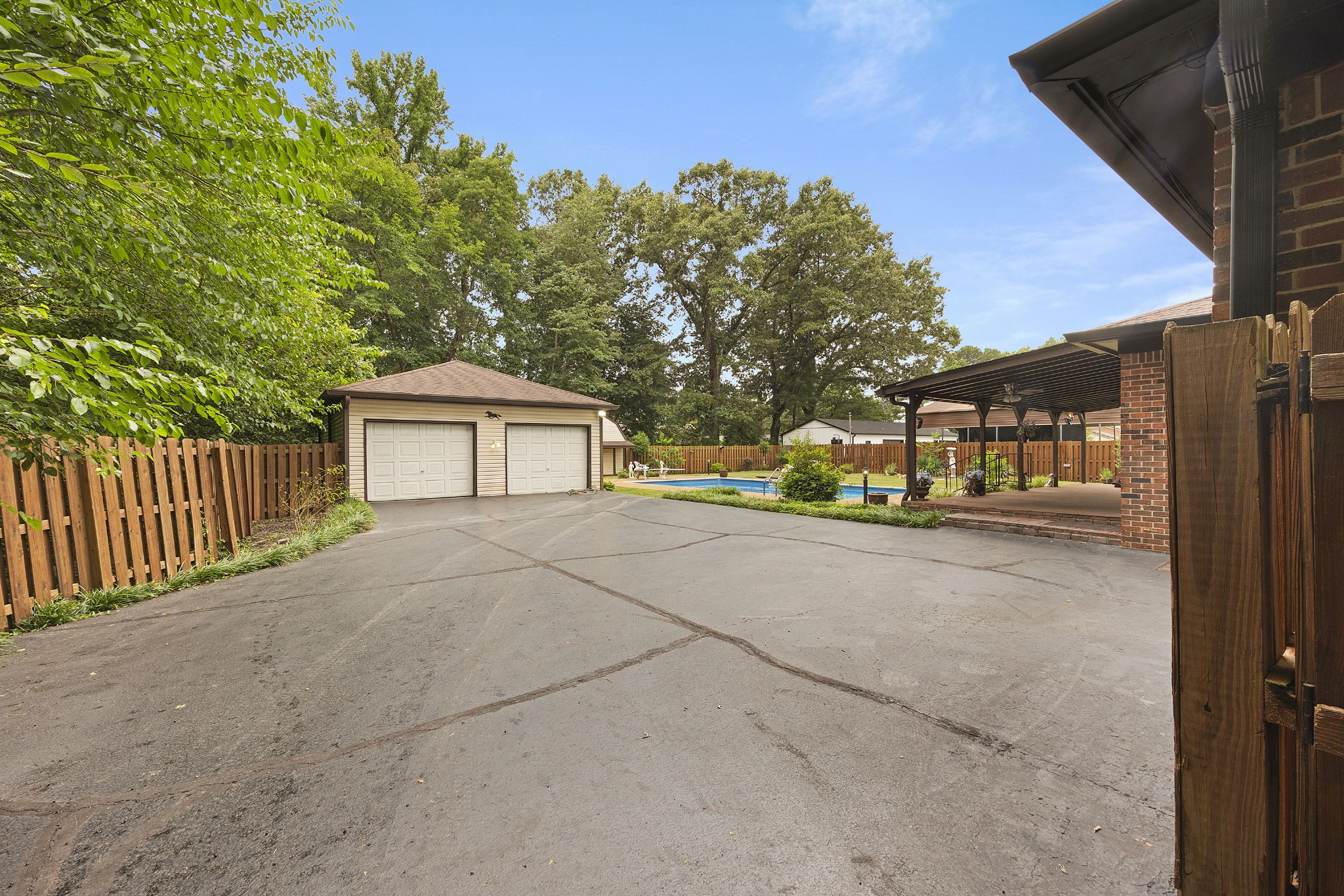 14 Hummingbird Cv Property Photo 3
