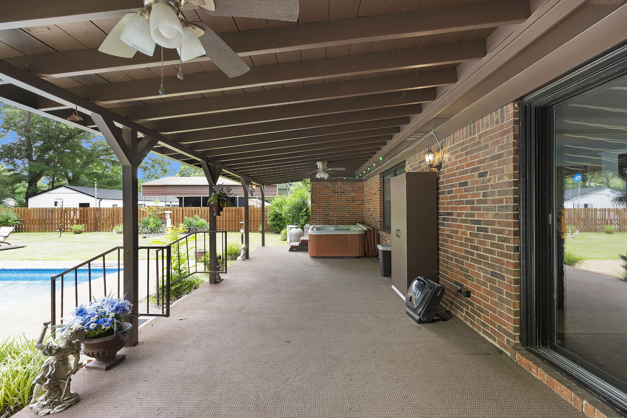 14 Hummingbird Cv Property Photo 4