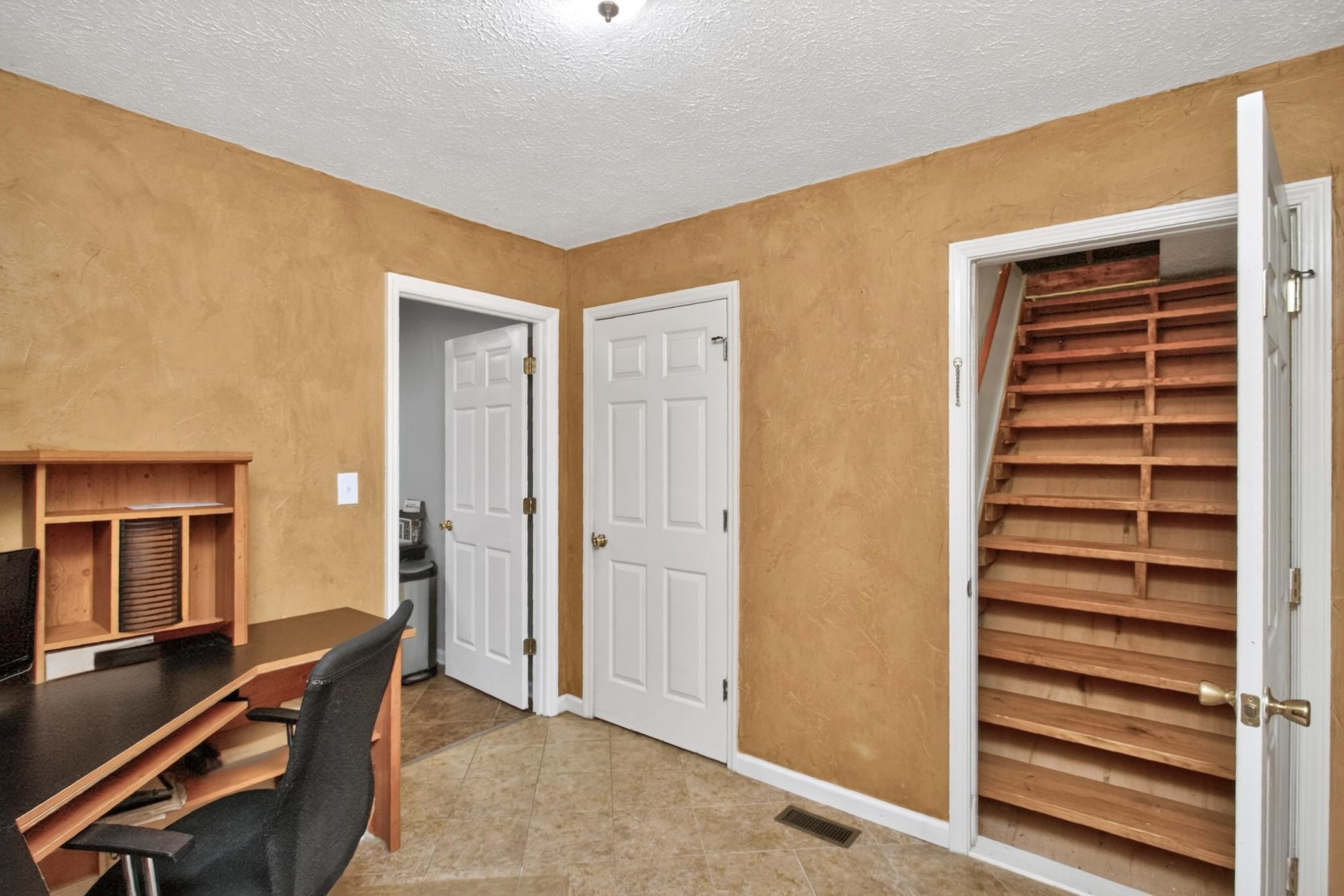 110 Needham Ln Property Photo 17