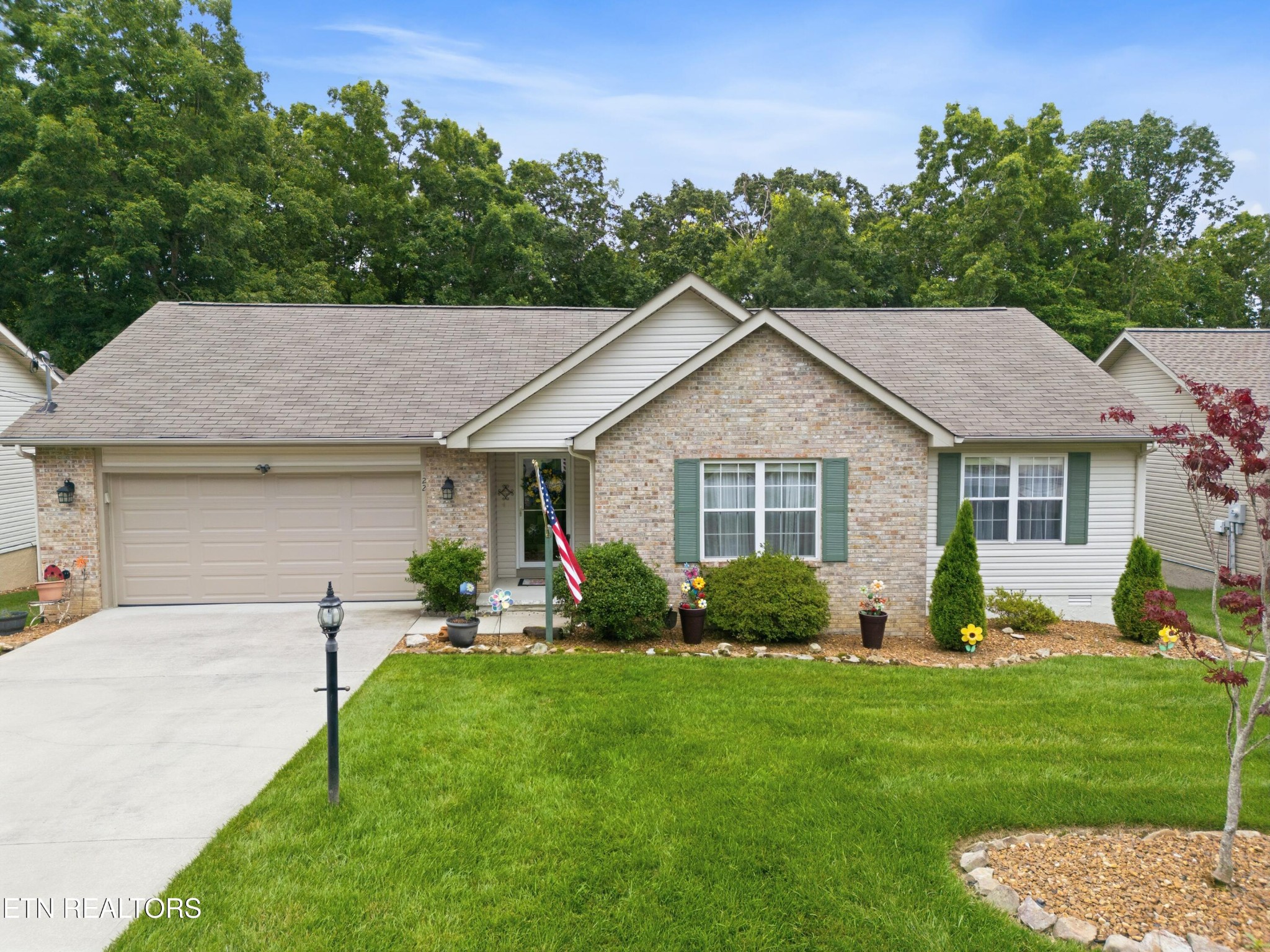 122 Wycliff Lane Property Photo 1