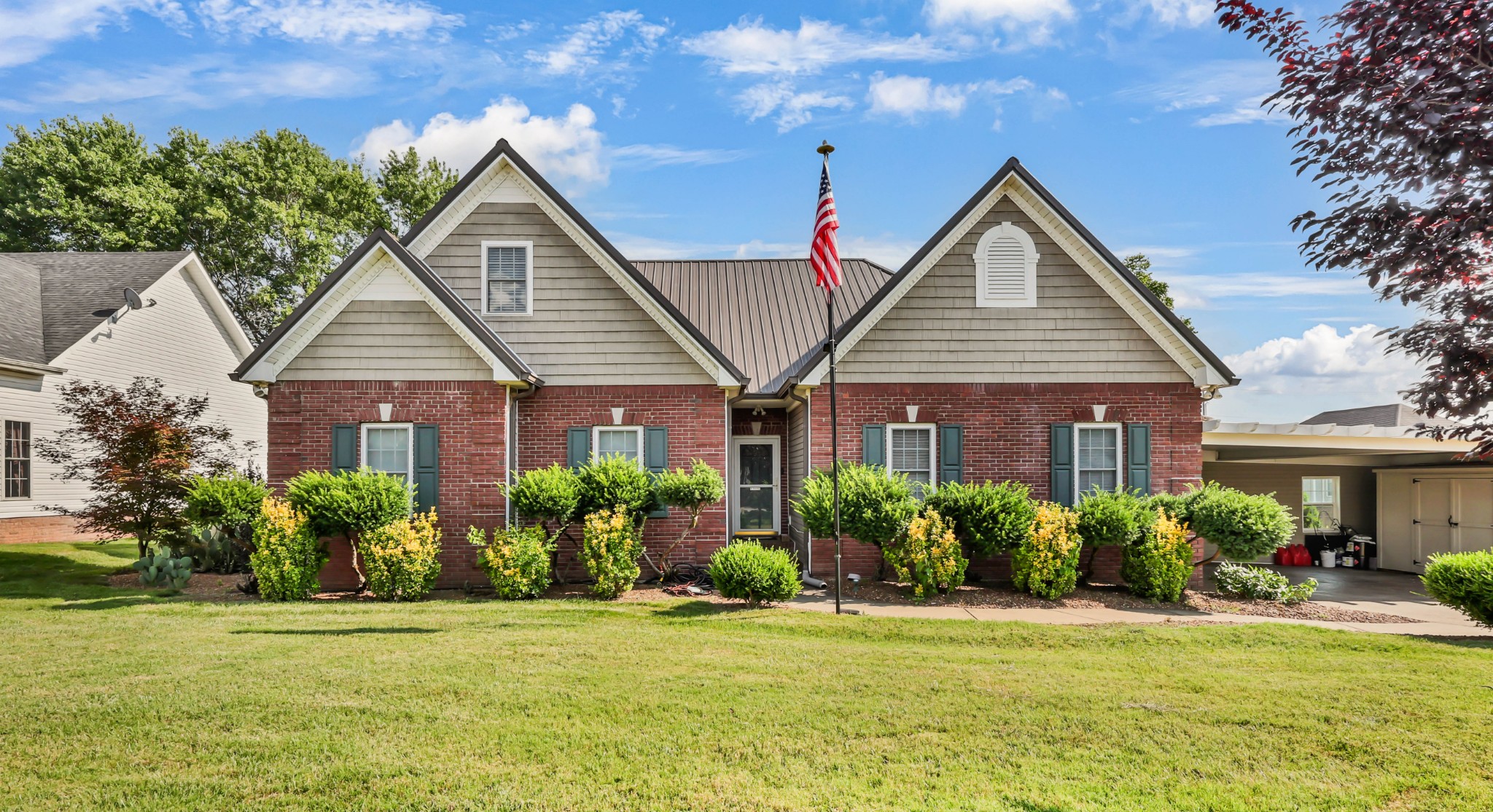 794 Parade Ct