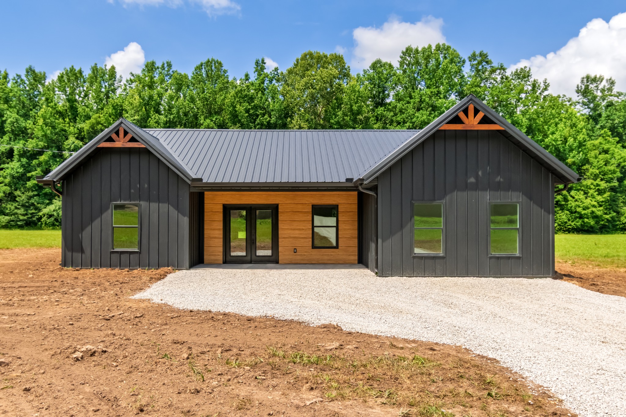 2757 Lick Creek Road Property Photo 1