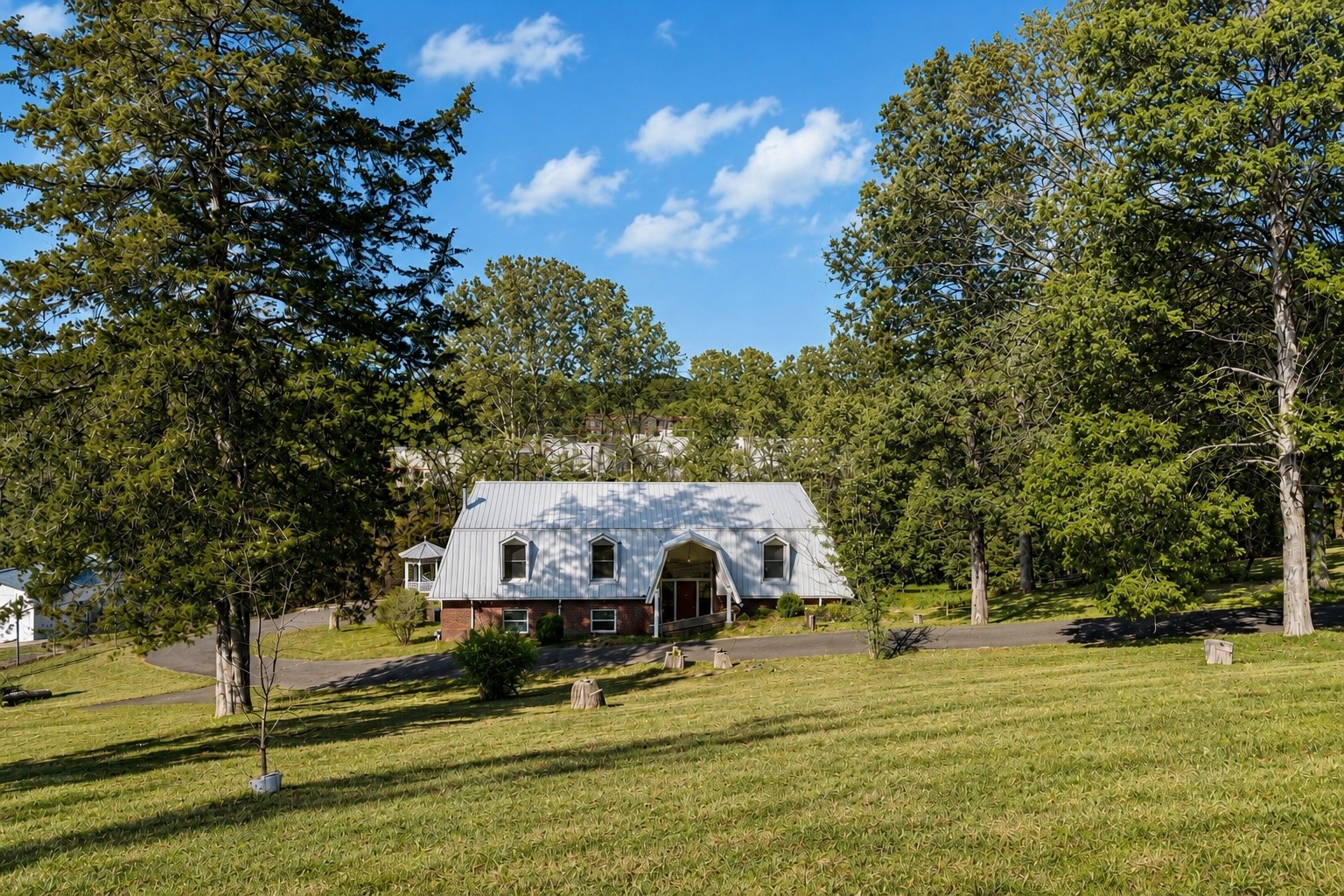 5014 Chaffin Dr