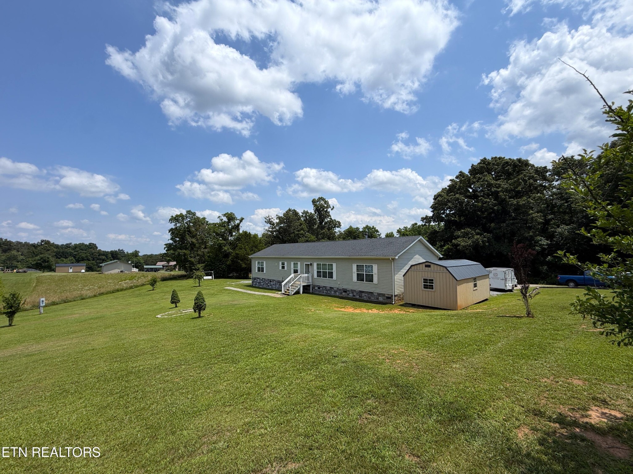 1930 Sail Rd Property Photo 4