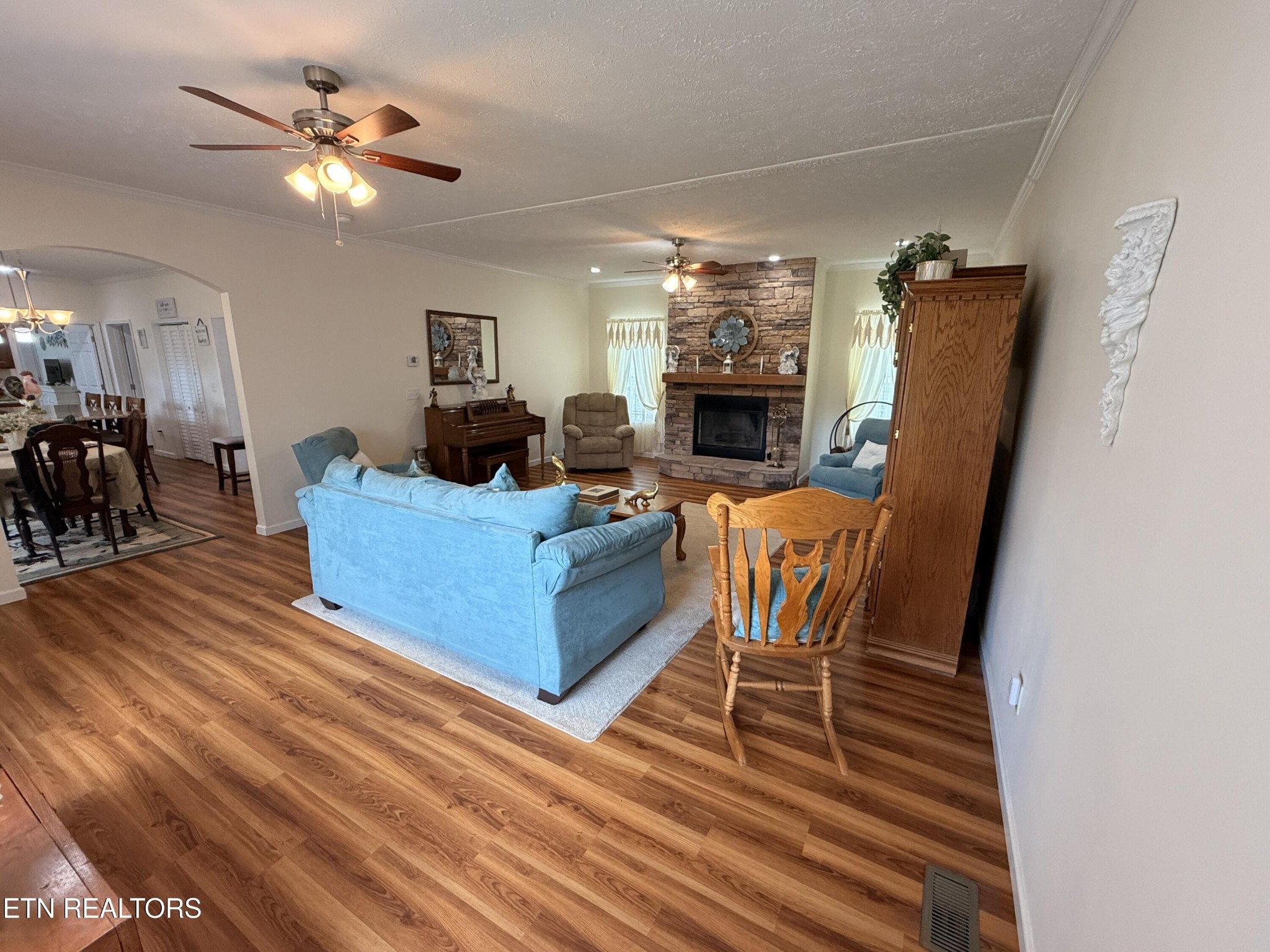 1930 Sail Rd Property Photo 6