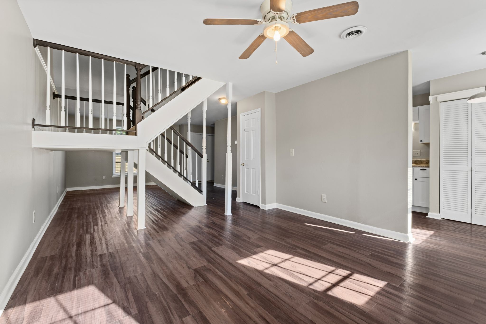 1301 Neelys Bend Rd Property Photo 11