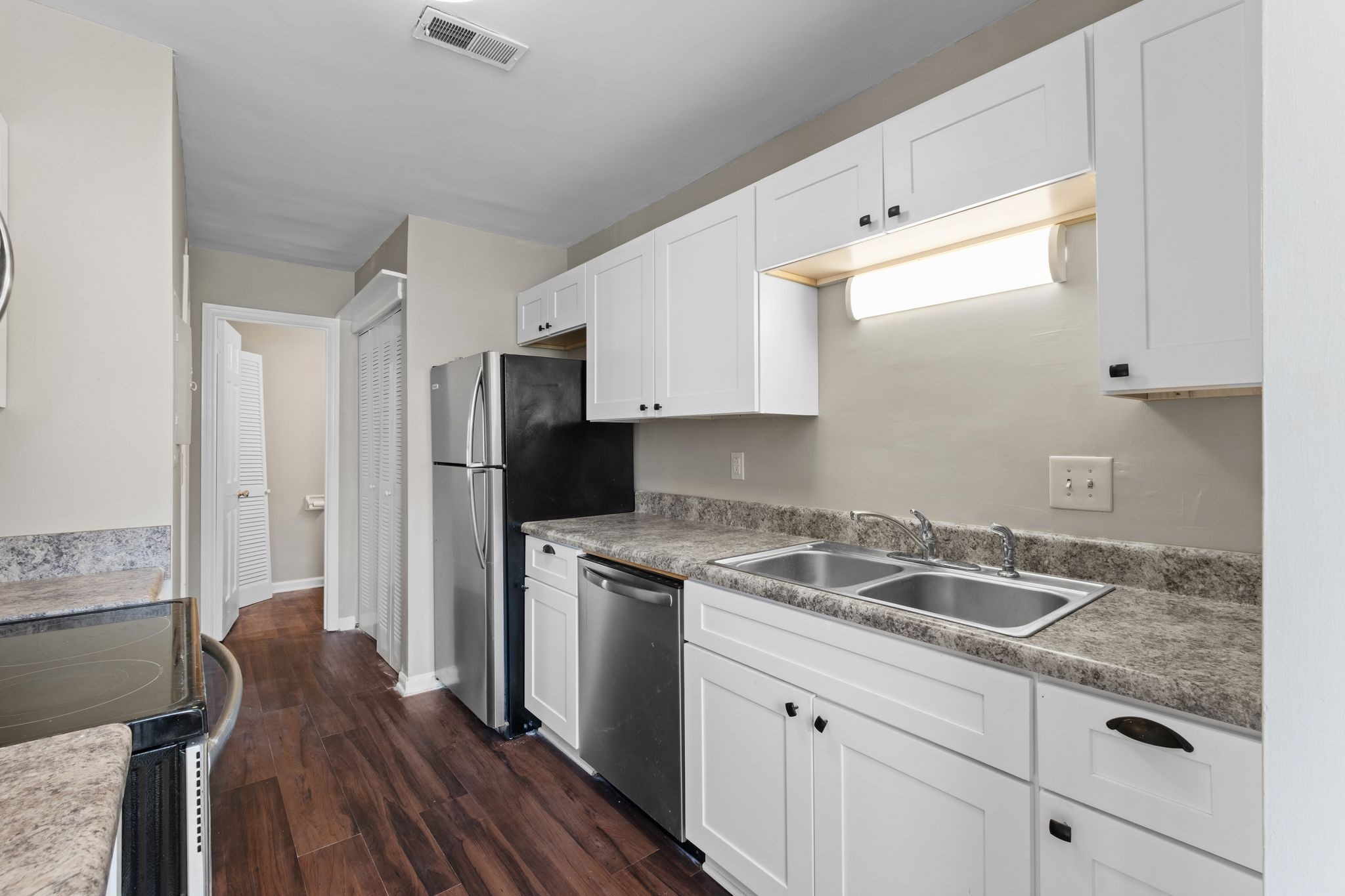 1301 Neelys Bend Rd Property Photo 12