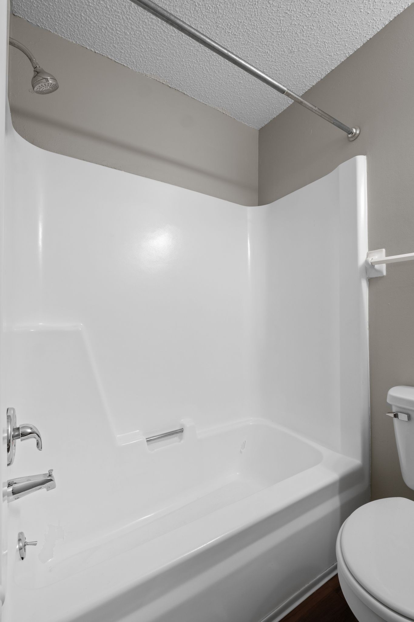 1301 Neelys Bend Rd Property Photo 18