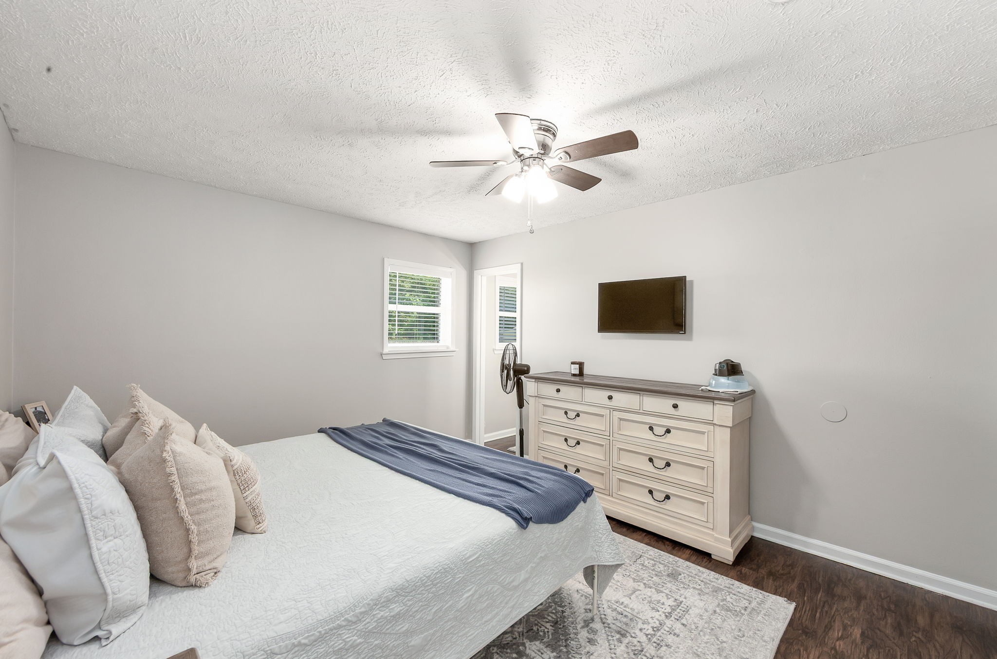 5169 Mckellar St Property Photo 14