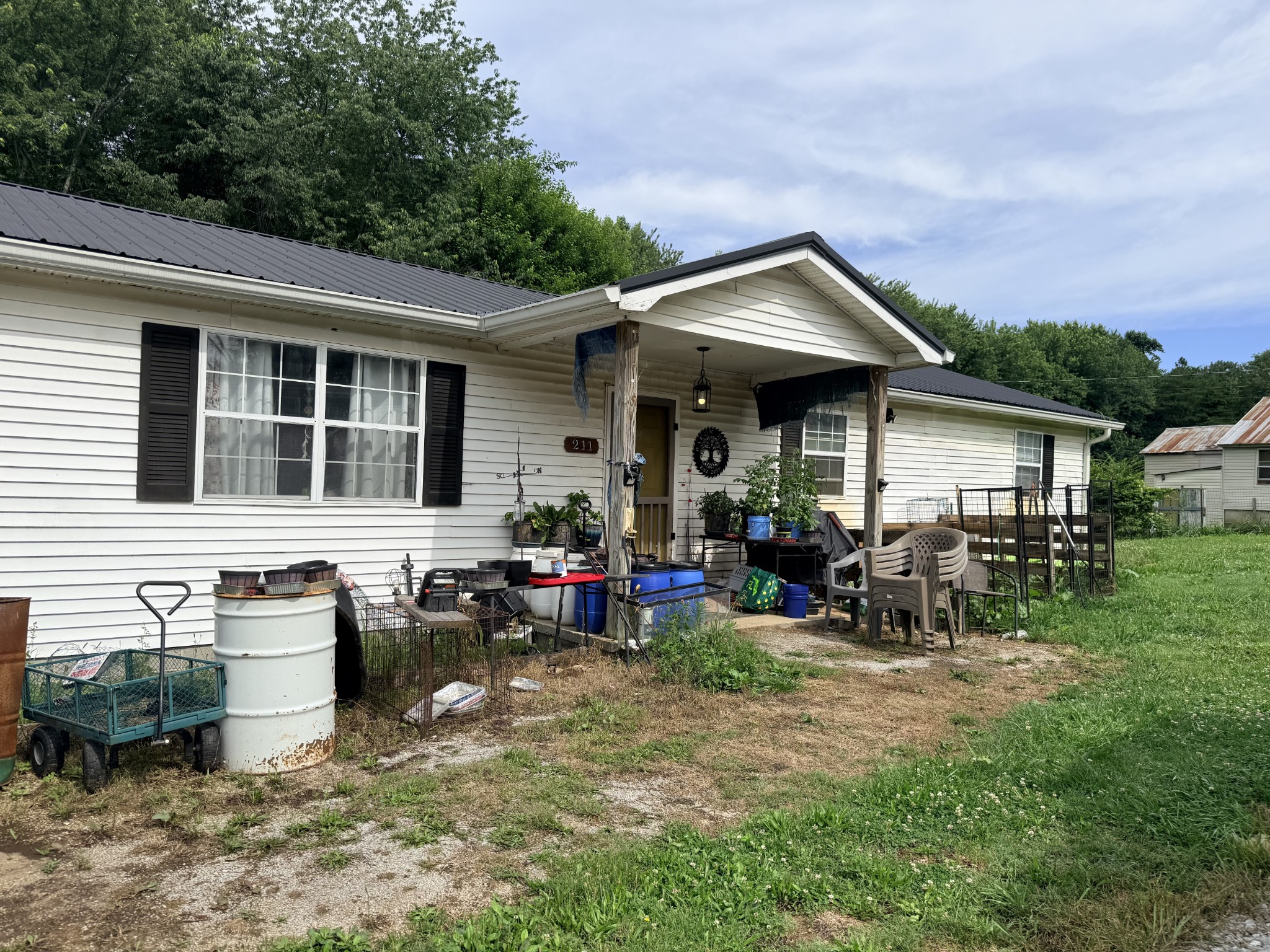 211 Church St Property Photo 1