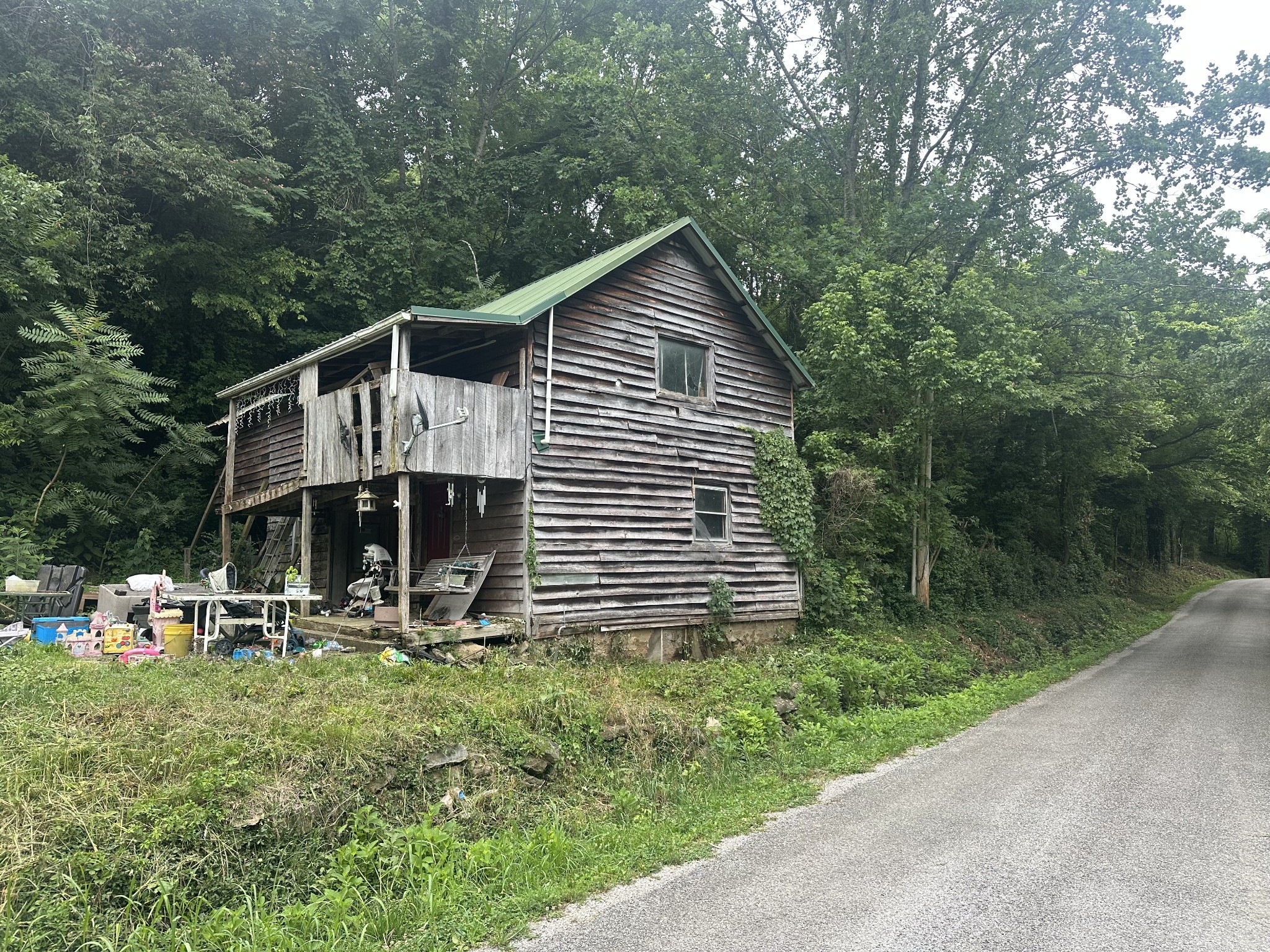 17 Hackett Valley Rd Property Photo 1